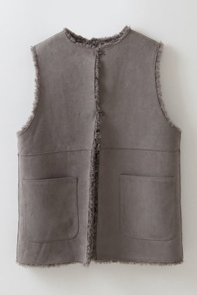 【ハー/HER.】のフェイクファーべスト 人気、トレンドファッション・服の通販 founy(ファニー) ファッション Fashion レディースファッション Fashion for Women アウター Coat / Outerwear Collection レディースジャケット・軽アウター Jackets サテン Satin, Glossy Fabric シンプル Simple, Minimal ジャケット Jacket, Outerwear トレンド Trend, Trending Now ドレス Dress, One-Piece フェイクファー Faux Fur, Imitation Fur ベスト Vest, Waistcoat レギンス Leggings, Stretch Pants A/W・秋冬 Autumn/Winter |ID:prp329100004168321