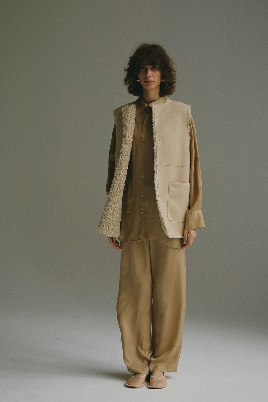 【ハー/HER.】のフェイクファーべスト 人気、トレンドファッション・服の通販 founy(ファニー) 　ファッション　Fashion　レディースファッション　Fashion for Women　アウター　Coat / Outerwear Collection　レディースジャケット・軽アウター　Jackets　サテン　Satin, Glossy Fabric　シンプル　Simple, Minimal　ジャケット　Jacket, Outerwear　トレンド　Trend, Trending Now　ドレス　Dress, One-Piece　フェイクファー　Faux Fur, Imitation Fur　ベスト　Vest, Waistcoat　レギンス　Leggings, Stretch Pants　A/W・秋冬　Autumn/Winter　other-2|ID: prp329100004168321 ipo3291000000035720976