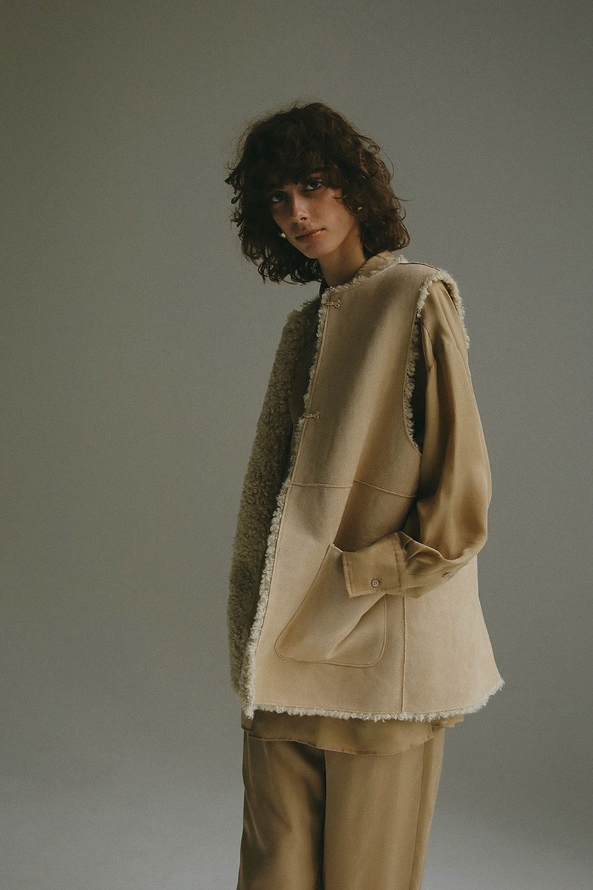 【ハー/HER.】のフェイクファーべスト 人気、トレンドファッション・服の通販 founy(ファニー) 　ファッション　Fashion　レディースファッション　Fashion for Women　アウター　Coat / Outerwear Collection　レディースジャケット・軽アウター　Jackets　サテン　Satin, Glossy Fabric　シンプル　Simple, Minimal　ジャケット　Jacket, Outerwear　トレンド　Trend, Trending Now　ドレス　Dress, One-Piece　フェイクファー　Faux Fur, Imitation Fur　ベスト　Vest, Waistcoat　レギンス　Leggings, Stretch Pants　A/W・秋冬　Autumn/Winter　other-4|ID: prp329100004168321 ipo3291000000035720978