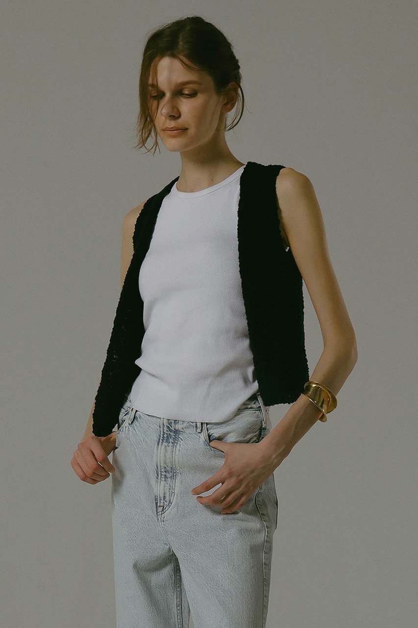 【ハー/HER.】のカップインリブタンクトップ 人気、トレンドファッション・服の通販 founy(ファニー) 　ファッション　Fashion　レディースファッション　Fashion for Women　トップス・カットソー　Cut & Sew Tops　キャミソール&ノースリーブ　Camisoles & Sleeveless Tops　シャツ・ブラウス・オフィスカジュアル　Elegant Blouses & Button-Ups　ロングTシャツ・Tシャツ　Longline T-Shirts & Tees　カットソー・ベーシックTシャツ　Cut-and-Sewn Tops / Stretch Tees & Basics　インナー　Innerwear　キャミソール　Camisole, Spaghetti Strap Top　ジャケット　Jacket, Outerwear　タンク　Tank Top, Sleeveless Top　再入荷　Restock / Back in Stock　other-8|ID: prp329100004168347 ipo3291000000032894623