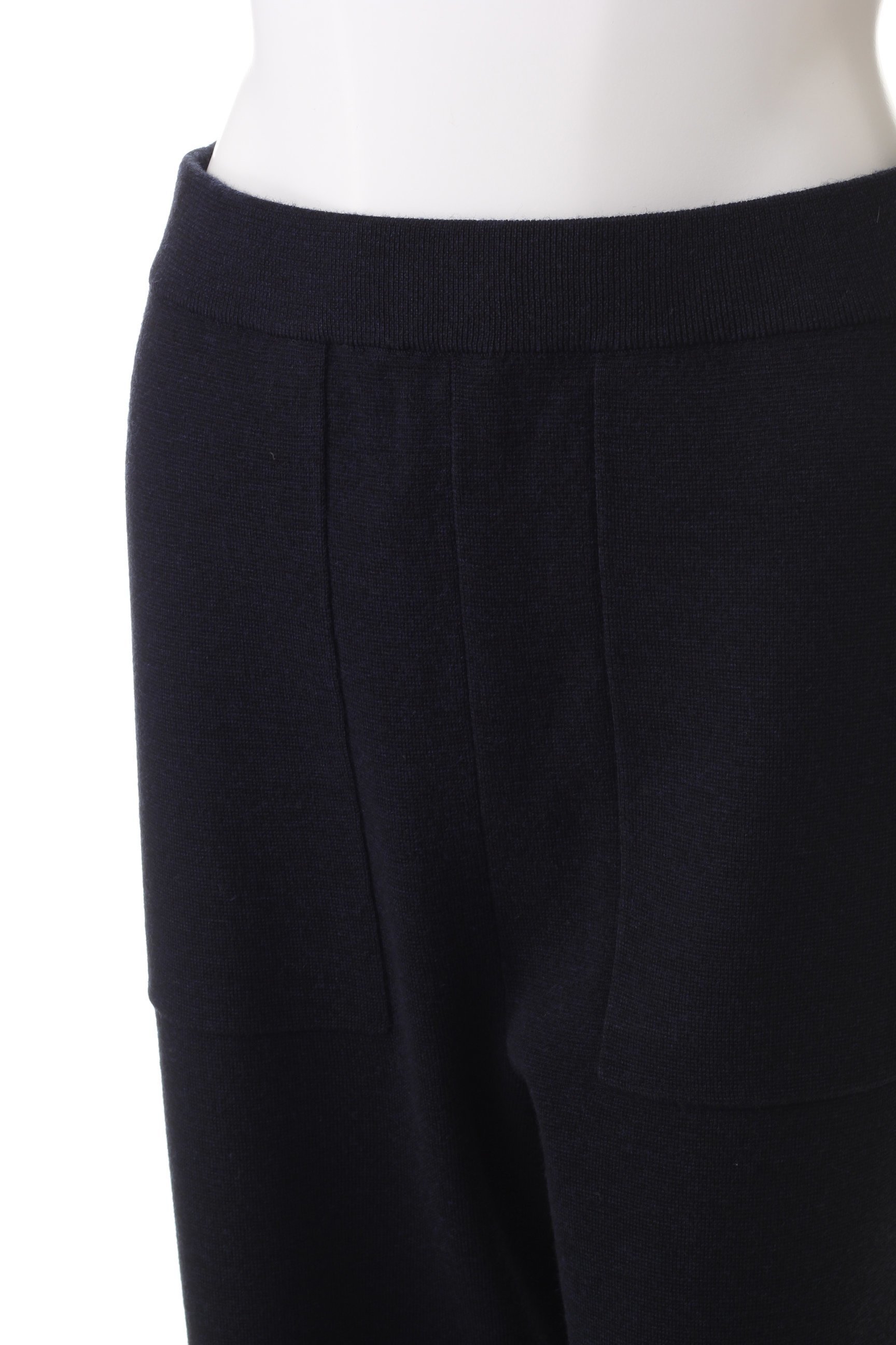 【エブール/ebure】の【Living】ライトウールミラノ ストレートニットパンツ 人気、トレンドファッション・服の通販 founy(ファニー) ファッション Fashion レディースファッション Fashion for Women パンツ Pants & Trousers ストレート Straight, Straight Cut ミラノリブ Milano Rib, Milano Stitch リラックス Relax, Relaxed Fit 定番 Standard, Basic Item A/W・秋冬 Autumn/Winter other-5|ID: prp329100004173237 ipo3291000000036225222