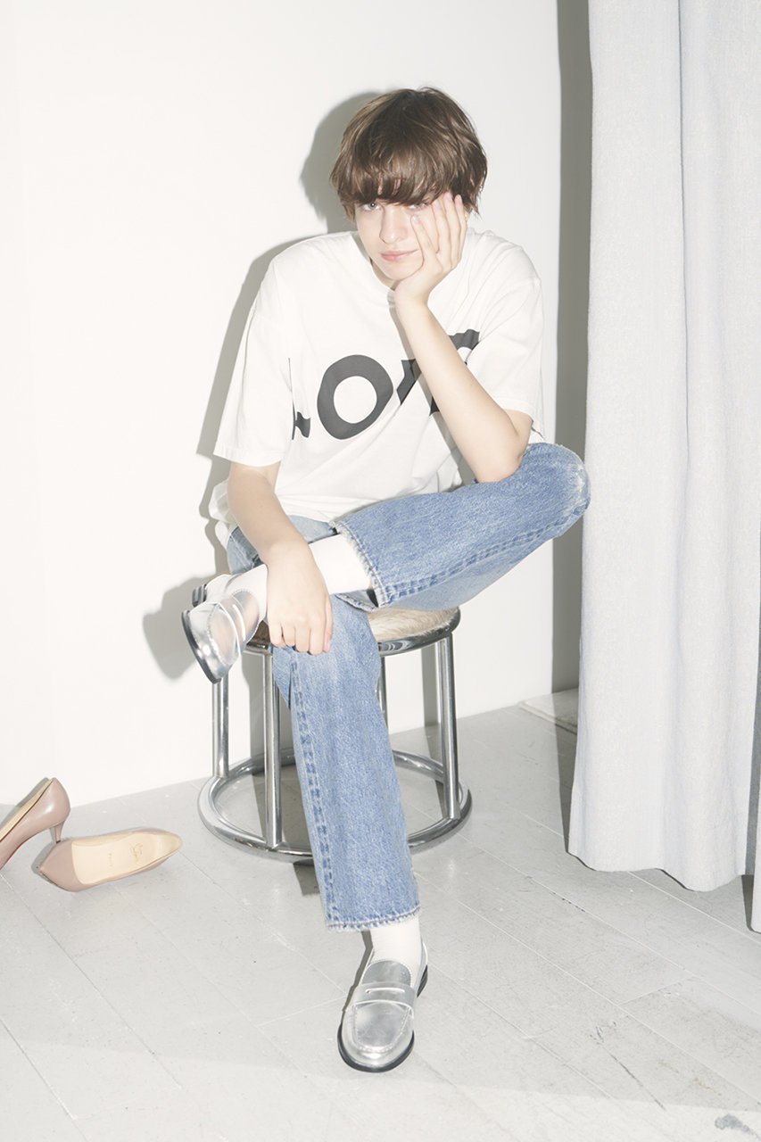 【サードマガジン/THIRD MAGAZINE】の【別注】KATHARINE HAMNETT”LOVE”Tシャツ 人気、トレンドファッション・服の通販 founy(ファニー) ファッション Fashion レディースファッション Fashion for Women トップス・カットソー Cut & Sew Tops シャツ・ブラウス・オフィスカジュアル Elegant Blouses & Button-Ups ロングTシャツ・Tシャツ Longline T-Shirts & Tees カットソー・ベーシックTシャツ Cut-and-Sewn Tops / Stretch Tees & Basics ショート Short, Short Length シンプル Simple, Minimal スリーブ Sleeve, Long Sleeve / Short Sleeve 別注 Limited Edition, Custom Order other-6|ID: prp329100004173243 ipo3291000000033841832