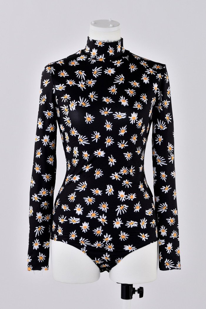 【エンフォルド/ENFOLD】のDaisy ハイネックボディースーツ インテリア・キッズ・メンズ・レディースファッション・服の通販 founy(ファニー) https://founy.com/ ファッション Fashion レディースファッション Fashion for Women トップス・カットソー Cut & Sew Tops シャツ・ブラウス・オフィスカジュアル Elegant Blouses & Button-Ups ロングTシャツ・Tシャツ Longline T-Shirts & Tees カットソー・ベーシックTシャツ Cut-and-Sewn Tops / Stretch Tees & Basics インナー Innerwear スリーブ Sleeve, Long Sleeve / Short Sleeve スーツ Suit, Formalwear プリント Print, Printed Pattern ロング Long, Long-Length |ID: prp329100004179736 ipo3291000000032895677