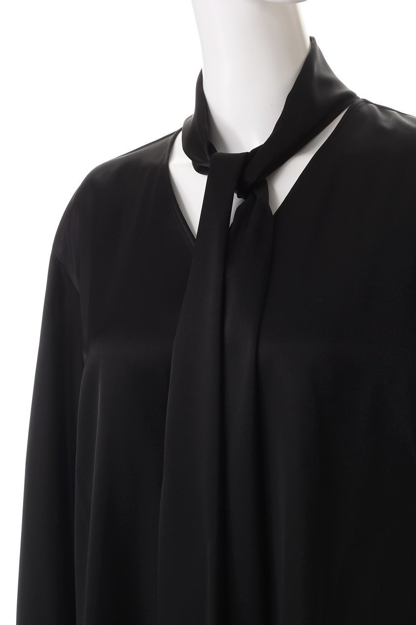 【ル フィル/LE PHIL】のクラシックサテンブラウス 人気、トレンドファッション・服の通販 founy(ファニー) ファッション Fashion レディースファッション Fashion for Women トップス・カットソー Cut & Sew Tops シャツ・ブラウス・オフィスカジュアル Elegant Blouses & Button-Ups インナー Innerwear エレガント 上品 Elegant カッティング Cutting Detail サテン Satin, Glossy Fabric ジャケット Jacket, Outerwear スリーブ Sleeve, Long Sleeve / Short Sleeve ボウタイ Bow Tie, Neck Bow ヨーク Yoke, Yoke Design ロング Long, Long-Length 定番 Standard, Basic Item other-5|ID: prp329100004179814 ipo3291000000032888619