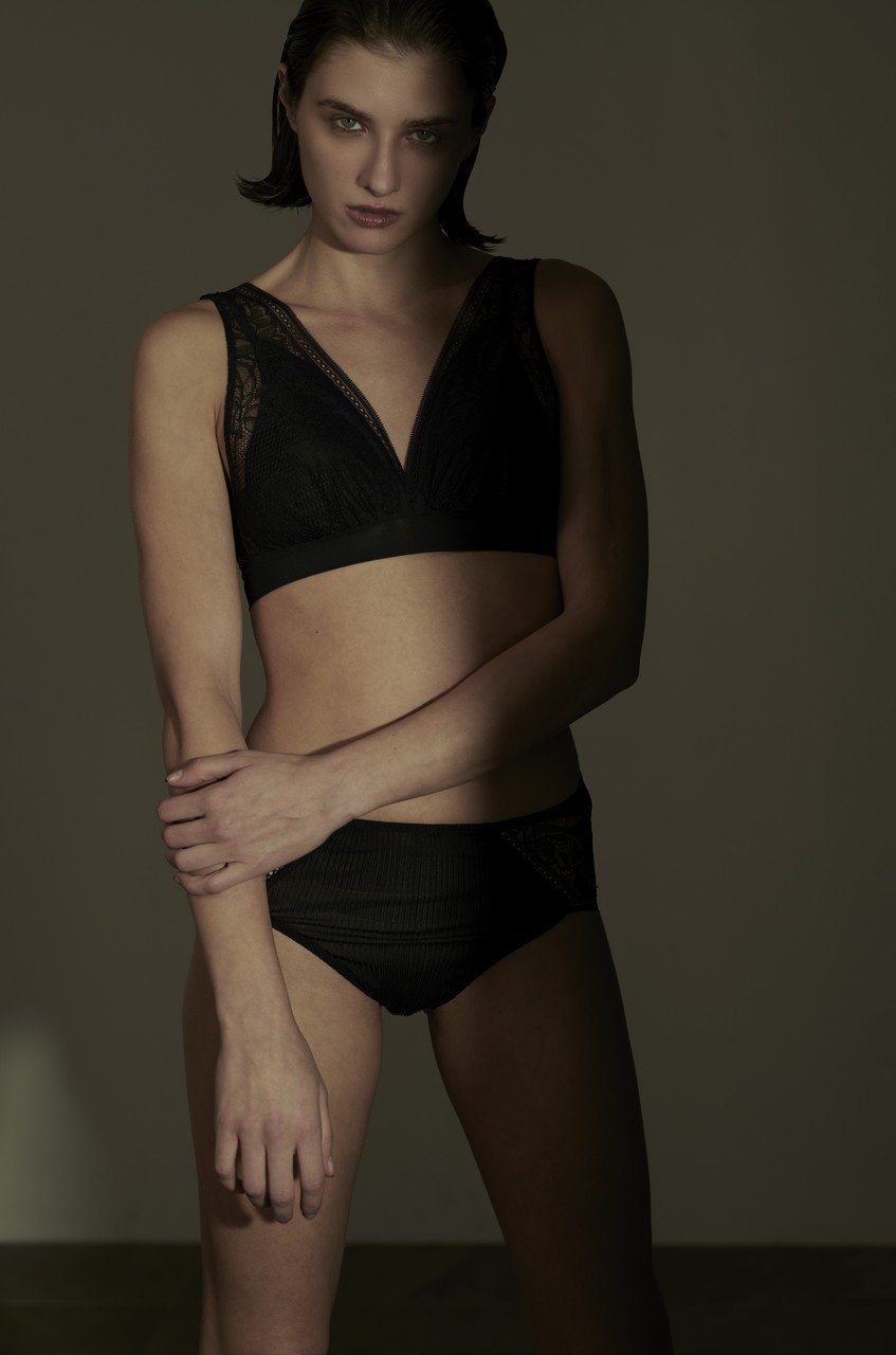 【アロマティック/AROMATIQUE】の【AROMATIQUE×Nobless Oblige】レースブラ 人気、トレンドファッション・服の通販 founy(ファニー) 　ファッション　Fashion　レディースファッション　Fashion for Women　下着・ランジェリー　Lingerie & Intimates　ブラジャー・ランジェリーブラ　Bras / Lingerie Bras　シルク　Silk, 100% Silk　ブラジャー　Bra, Lingerie　ランジェリー　Lingerie, Intimate Wear　レース　Lace, Lace Fabric　ロンドン　London Style, British Inspired　other-7|ID: prp329100004182850 ipo3291000000035337428