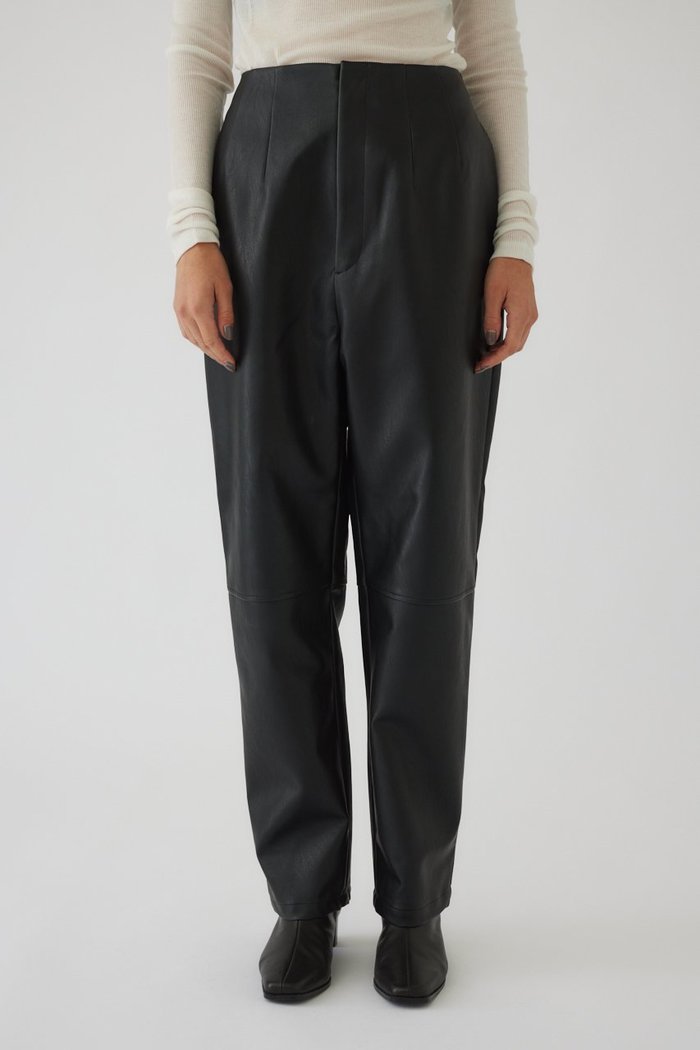 【リムアーク/RIM.ARK】のSynthetic leather PT/パンツ インテリア・キッズ・メンズ・レディースファッション・服の通販 founy(ファニー) https://founy.com/ ファッション Fashion レディースファッション WOMEN パンツ Pants ショート Short バランス Balance モダン Modern |ID: prp329100004185419 ipo3291000000032376042