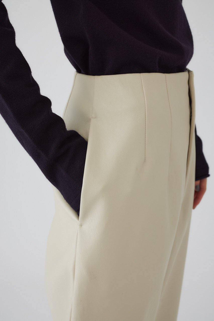 【リムアーク/RIM.ARK】のSynthetic leather PT/パンツ 人気、トレンドファッション・服の通販 founy(ファニー) 　ファッション　Fashion　レディースファッション　WOMEN　パンツ　Pants　ショート　Short　バランス　Balance　モダン　Modern　other-8|ID: prp329100004185419 ipo3291000000032376056