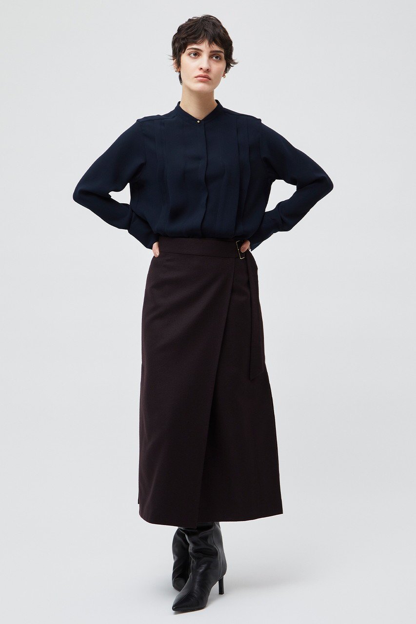 【ベイジ,/BEIGE,】のSTOW(ストー)/フロントタックブラウス 人気、トレンドファッション・服の通販 founy(ファニー) ファッション Fashion レディースファッション Fashion for Women トップス・カットソー Cut & Sew Tops シャツ・ブラウス・オフィスカジュアル Elegant Blouses & Button-Ups なめらか Smooth, Silky Texture エレガント 上品 Elegant クラシカル Classical, Vintage-Inspired シンプル Simple, Minimal ジョーゼット Georgette, Semi-Sheer Fabric スリーブ Sleeve, Long Sleeve / Short Sleeve フロント Front, Front Design ロング Long, Long-Length 人気 Popular, Best Seller 今季 This Season, Current Season 定番 Standard, Basic Item other-6|ID: prp329100004185426 ipo3291000000035367648