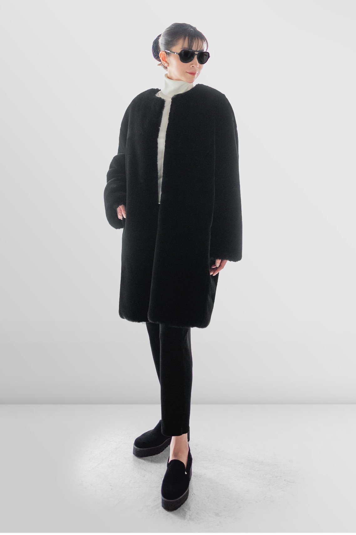 【デイジーリン/DAISY LIN】のLove Fur Rich Coat 人気、トレンドファッション・服の通販 founy(ファニー) 　ファッション　Fashion　レディースファッション　Fashion for Women　アウター　Coat / Outerwear Collection　コート・ロングコート・ピーコート　Long Coats, Peacoats & More　なめらか　Smooth, Silky Texture　ウォッシャブル　Machine Washable　エレガント 上品　Elegant　コレクション　Collection, Seasonal Line　サテン　Satin, Glossy Fabric　シルク　Silk, 100% Silk　シンプル　Simple, Minimal　ストレッチ　Stretch, Stretchy Fabric　スマート　Smart, Elegant　ポケット　Pocket, Pocket Detail　ミドル　Middle Length, Mid Height　ラグジュアリー　Luxury, Elegant　レース　Lace, Lace Fabric　ロング　Long, Long-Length　冬　Winter / This Winter　洗える　Machine Washable　other-5|ID: prp329100004185457 ipo3291000000032934425