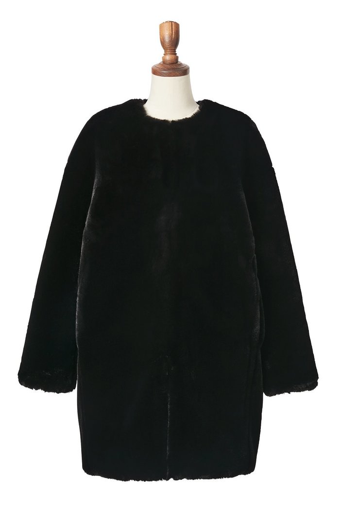 【デイジーリン/DAISY LIN】のLove Fur Rich Coat インテリア・キッズ・メンズ・レディースファッション・服の通販 founy(ファニー) https://founy.com/ ファッション Fashion レディースファッション Fashion for Women アウター Coat / Outerwear Collection コート・ロングコート・ピーコート Long Coats, Peacoats & More なめらか Smooth, Silky Texture ウォッシャブル Machine Washable エレガント 上品 Elegant コレクション Collection, Seasonal Line サテン Satin, Glossy Fabric シルク Silk, 100% Silk シンプル Simple, Minimal ストレッチ Stretch, Stretchy Fabric スマート Smart, Elegant ポケット Pocket, Pocket Detail ミドル Middle Length, Mid Height ラグジュアリー Luxury, Elegant レース Lace, Lace Fabric ロング Long, Long-Length 冬 Winter / This Winter 洗える Machine Washable |ID: prp329100004185457 ipo3291000000036222429