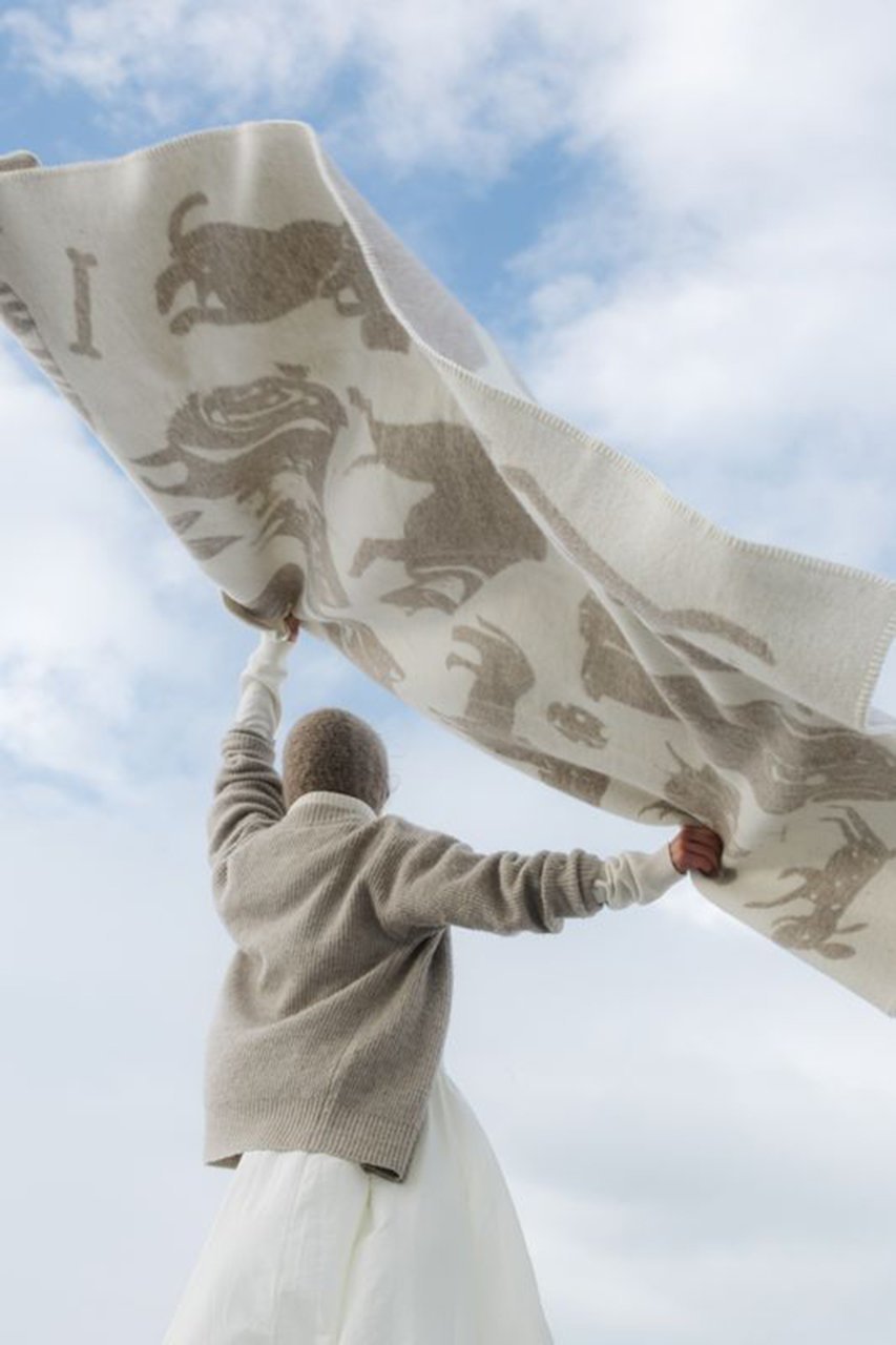 【ラプアン カンクリ/LAPUAN KANKURIT / GOODS】のKOIRAPUISTO 130x180cm 人気、トレンドファッション・服の通販 founy(ファニー) 　ギフト プレゼント　Gift / Present　ブランケット　Blanket, Throw Blanket　再入荷　Restock / Back in Stock　犬　Dog　other-2|ID: prp329100004195706 ipo3291000000034628297