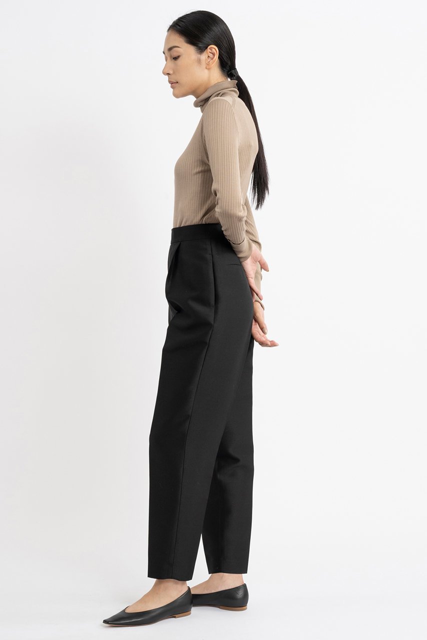 【エステータ/esteta】のシルクウールツイルパンツ 人気、トレンドファッション・服の通販 founy(ファニー) 　ファッション　Fashion　レディースファッション　Fashion for Women　パンツ　Pants & Trousers　おすすめ　Recommended / Our Picks　ウォーム　Warm Fabric　オケージョン　Occasion Wear　シルク　Silk, 100% Silk　シンプル　Simple, Minimal　ジャケット　Jacket, Outerwear　セットアップ　Set-Up, Coordinated Outfit　センター　Center, Center Line　ツイル　Twist, Twisted Detail　エレガント 上品　Elegant　再入荷　Restock / Back in Stock　other-6|ID: prp329100004195727 ipo3291000000032936245