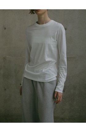 【エトレトウキョウ/ETRE TOKYO】のカットオフコットンロンTee 人気、トレンドファッション・服の通販 founy(ファニー) ファッション Fashion レディースファッション WOMEN トップス・カットソー Tops/Tshirt シャツ/ブラウス Shirts/Blouses ロング / Tシャツ T-Shirts カットソー Cut and Sewn おすすめ Recommend カットオフ Cut Off スリーブ Sleeve ベーシック Basic ロング Long 再入荷 Restock/Back In Stock/Re Arrival |ID:prp329100004197289