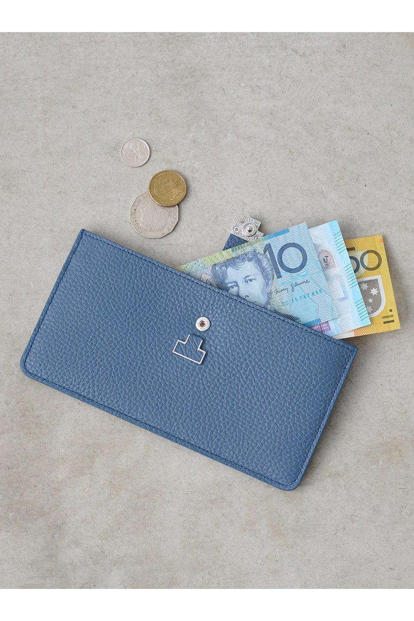 【イアクッチ/IACUCCI】のアバ ロングウォレット CERVO 人気、トレンドファッション・服の通販 founy(ファニー) 　ファッション　Fashion　レディースファッション　Fashion for Women　ミニ財布・二つ折り財布　Wallets & Card Cases　バッグ　Bags　シルバー　Silver, Metallic Silver　スクエア　Square, Square Shape　スマート　Smart, Elegant　財布　Wallet, Purse　トラベル　Travel, Travel Gear　人気　Popular, Best Seller　フォルム　Silhouette, Form　ポケット　Pocket, Pocket Detail　メタル　Metal, Metal Parts　ラップ　Wrap, Wrap Design　おすすめ　Recommended / Our Picks　other-2|ID: prp329100004199143 ipo3291000000035984902