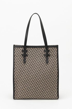 【イアクッチ/IACUCCI】 モノグランマ M JACQUARD/RUGA人気、トレンドファッション・服の通販 founy(ファニー) ファッション Fashion レディースファッション Fashion for Women バッグ Bags クラシカル Classical, Vintage-Inspired グラフィック Graphic, Graphic Design シルバー Silver, Metallic Silver ジャカード／ジャガード Jacquard, Woven Pattern スマート Smart, Elegant ポケット Pocket, Pocket Detail マニッシュ Mannish, Boyish メタル Metal, Metal Parts モダン Modern, Contemporary おすすめ Recommended / Our Picks ビジネス 仕事 通勤 Business / Work / Commuting |ID:prp329100004199148