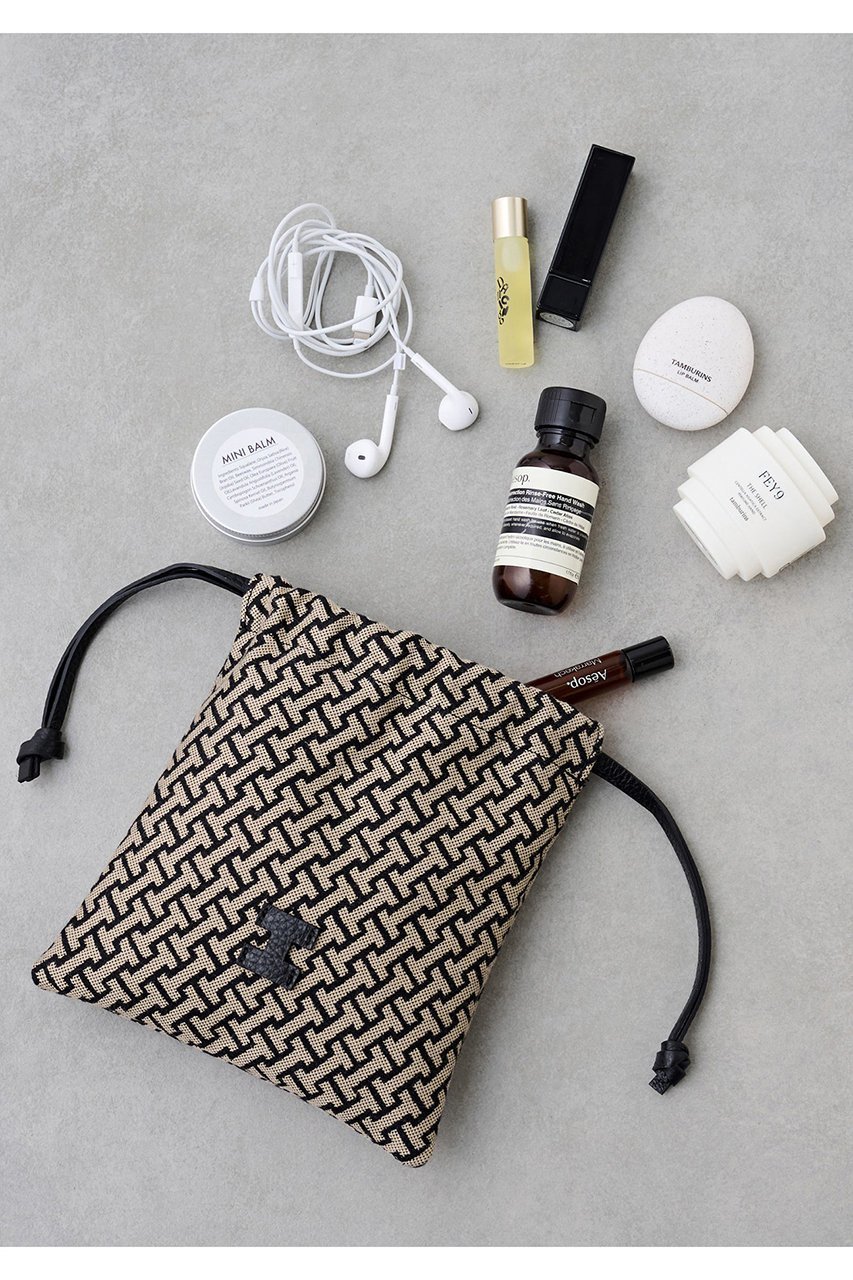 【イアクッチ/IACUCCI】のモノグランマ ポーチ JACQUARD/RUGA インテリア・キッズ・メンズ・レディースファッション・服の通販 founy(ファニー) ファッション Fashion レディースファッション Fashion for Women ポーチ&ミニバッグ Pouches & Mini Bags クラシカル Classical, Vintage-Inspired ジャカード/ジャガード Jacquard, Woven Pattern ポーチ Pouch, Small Case マニッシュ Mannish, Boyish モダン Modern, Contemporary 再入荷 Restock / Back in Stock 巾着 Drawstring Bag, Kinchaku ブラック|ID: prp329100004199153 ipo3291000000035379209