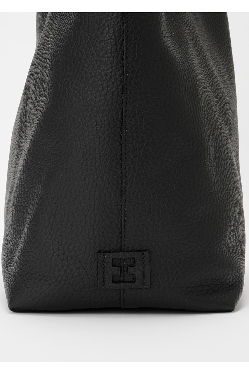 【イアクッチ/IACUCCI】のグーフォ TOTE TORO 人気、トレンドファッション・服の通販 founy(ファニー) 　ファッション　Fashion　レディースファッション　Fashion for Women　バッグ　Bags　イタリア　Italy　エレガント 上品　Elegant　ショルダー　Shoulder, Shoulder Strap　シンプル　Simple, Minimal　トレンド　Trend, Trending Now　ポケット　Pocket, Pocket Detail　メタル　Metal, Metal Parts　other-5|ID: prp329100004199185 ipo3291000000036927276