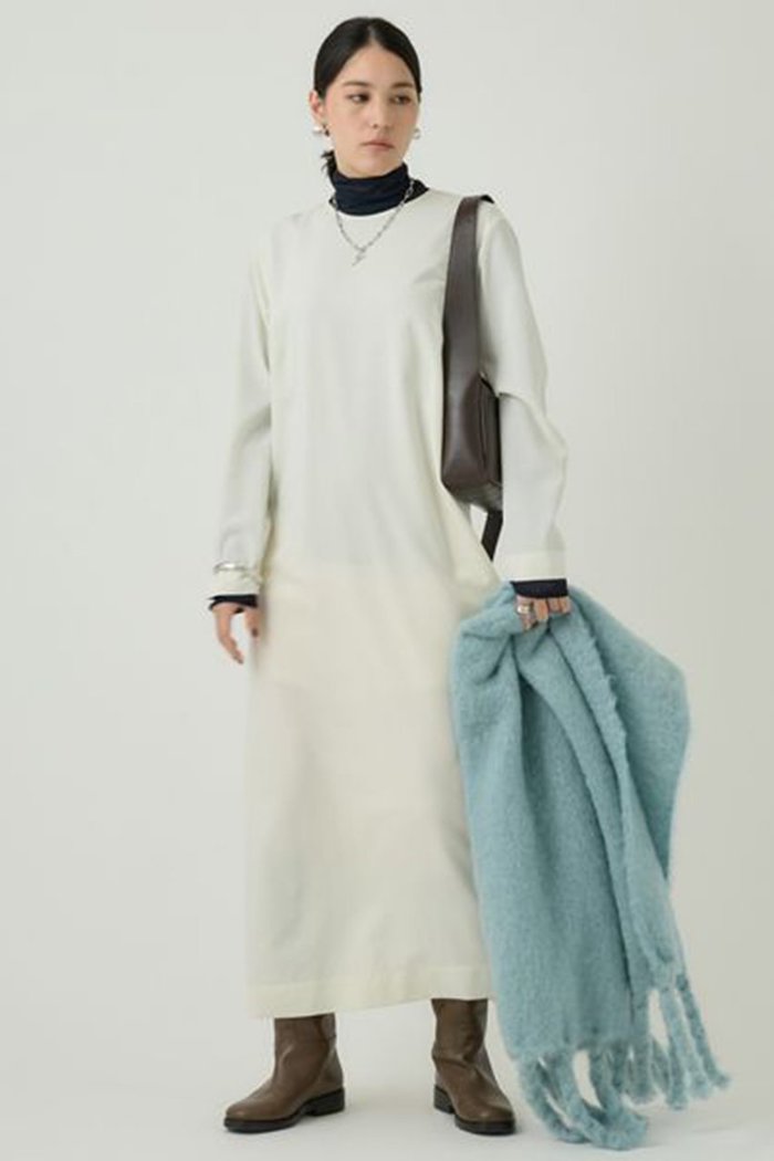 【カオス/Chaos】のロアンヌワンピース インテリア・キッズ・メンズ・レディースファッション・服の通販 founy(ファニー) https://founy.com/ ファッション Fashion レディースファッション Fashion for Women ワンピース Dresses チュニック Tunic Tops & Dresses なめらか Smooth, Silky Texture ストレッチ Stretch, Stretchy Fabric スリット Slit, Slit Detail チュニック Tunic, Long Top ロング Long, Long-Length |ID: prp329100004200920 ipo3291000000032889962