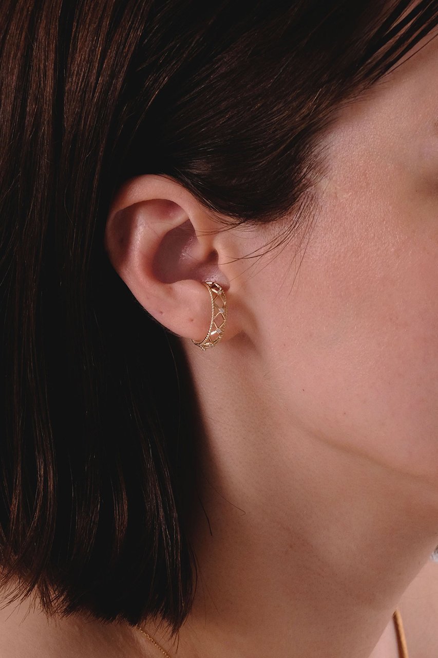 【ナチュラリジュエリ/NATURALI JEWELRY】のK10 ワイヤーバスケット イヤーカフリング(片耳用) 人気、トレンドファッション・服の通販 founy(ファニー) 　ファッション　Fashion　レディースファッション　Fashion for Women　ジュエリー　Jewelry　ファッションリング　Fashion Rings　イヤリング・フープ・ドロップタイプ　Hoop, Drop & Clip Earrings　おすすめ　Recommended / Our Picks　イヤリング　Earrings　イヤーカフ　Ear Cuffs　エレガント 上品　Elegant　ダイヤモンド　Diamond, Brilliant Cut　ネックレス　Necklace, Pendant Necklace　バスケット　Basket, Basket Bag　モチーフ　Motif, Design Theme　リュクス　Luxury, Elegant, High-End, Chic　ワイヤー　Wire, Wired Bra　片耳　One-Ear, Single Earring　other-6|ID: prp329100004205489 ipo3291000000036033680