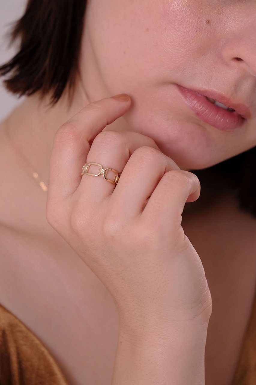 【ナチュラリジュエリ/NATURALI JEWELRY】のK10 チャンキーチェーン イヤーカフリング(片耳用) 人気、トレンドファッション・服の通販 founy(ファニー) 　ファッション　Fashion　レディースファッション　Fashion for Women　ジュエリー　Jewelry　ファッションリング　Fashion Rings　イヤリング・フープ・ドロップタイプ　Hoop, Drop & Clip Earrings　イヤリング　Earrings　イヤーカフ　Ear Cuffs　ダイヤモンド　Diamond, Brilliant Cut　リュクス　Luxury, Elegant, High-End, Chic　片耳　One-Ear, Single Earring　other-5|ID: prp329100004205494 ipo3291000000035612474