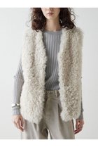 【ガリャルダガランテ/GALLARDAGALANTE】のムートンベスト 人気、トレンドファッション・服の通販 founy(ファニー) ファッション Fashion レディースファッション WOMEN アウター Coat Outerwear ジャケット Jackets A/W・秋冬 Aw・Autumn/Winter・Fw・Fall-Winter ジャケット Jacket スウェット Sweat ベスト Vest NEW・新作・新着・新入荷 New Arrivals thumbnail ホワイト|ID: prp329100004207087 ipo3291000000029152795