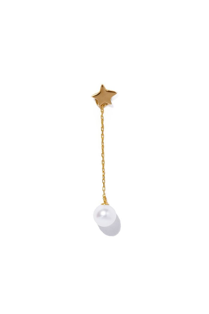 【ルボンボン/les bonbon】のetoile pearl ピアス(片耳用) インテリア・キッズ・メンズ・レディースファッション・服の通販 founy(ファニー) https://founy.com/ ファッション Fashion レディースファッション Fashion for Women ジュエリー Jewelry ファッションリング Fashion Rings イヤリング・フープ・ドロップタイプ Hoop, Drop & Clip Earrings おすすめ Recommended / Our Picks イヤリング Earrings クール Cool, Chic ジャケット Jacket, Outerwear チェーン Chain, Chain Strap デニム Denim, Jeans Material パール Pearl, Pearl Accent モチーフ Motif, Design Theme リュクス Luxury, Elegant, High-End, Chic 片耳 One-Ear, Single Earring |ID: prp329100004208569 ipo3291000000030531637