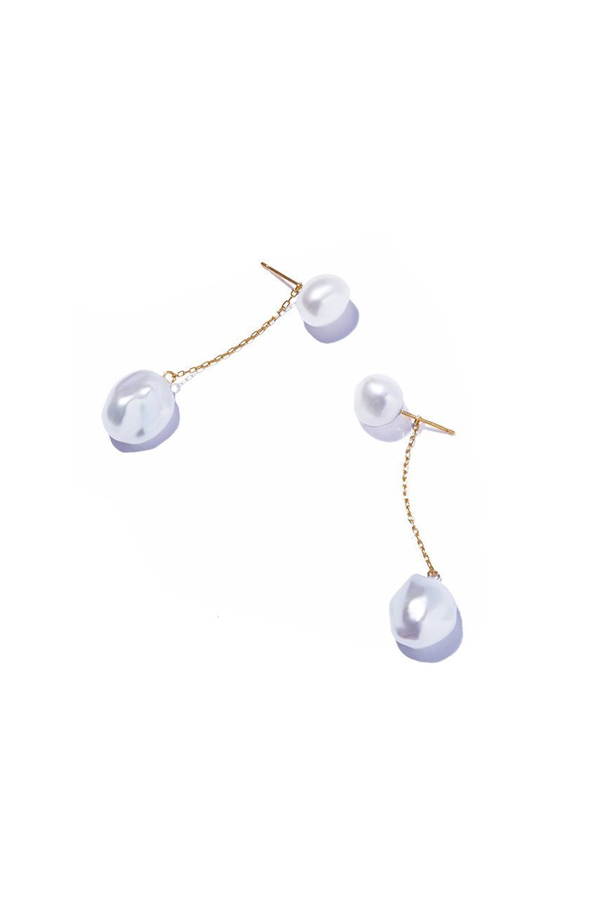 【ルボンボン/les bonbon】のblessing pearl ピアス 人気、トレンドファッション・服の通販 founy(ファニー) 　ファッション　Fashion　レディースファッション　Fashion for Women　ジュエリー　Jewelry　ファッションリング　Fashion Rings　イヤリング・フープ・ドロップタイプ　Hoop, Drop & Clip Earrings　イヤリング　Earrings　チェーン　Chain, Chain Strap　パール　Pearl, Pearl Accent　A/W・秋冬　Autumn/Winter　other-3|ID: prp329100004208586 ipo3291000000031388523