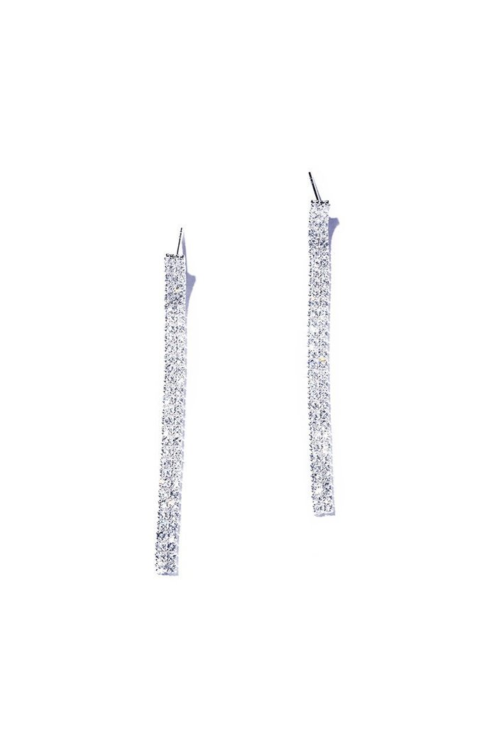 【ルボンボン/les bonbon】のprincess double ロングピアス インテリア・キッズ・メンズ・レディースファッション・服の通販 founy(ファニー) https://founy.com/ ファッション Fashion レディースファッション Fashion for Women ジュエリー Jewelry ファッションリング Fashion Rings イヤリング・フープ・ドロップタイプ Hoop, Drop & Clip Earrings イヤリング Earrings エレガント 上品 Elegant ストーン Stone, Gem-Like チェーン Chain, Chain Strap リュクス Luxury, Elegant, High-End, Chic ロング Long, Long-Length ワンポイント One Point, Statement Accent |ID: prp329100004208600 ipo3291000000035971307