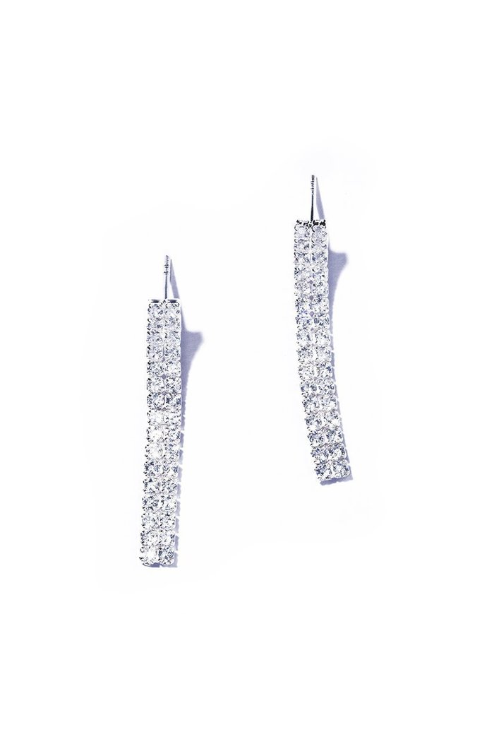 【ルボンボン/les bonbon】のprincess double ピアス インテリア・キッズ・メンズ・レディースファッション・服の通販 founy(ファニー) https://founy.com/ ファッション Fashion レディースファッション Fashion for Women ジュエリー Jewelry ファッションリング Fashion Rings イヤリング・フープ・ドロップタイプ Hoop, Drop & Clip Earrings イヤリング Earrings エレガント 上品 Elegant ストーン Stone, Gem-Like チェーン Chain, Chain Strap モノトーン Monotone, Black and White リュクス Luxury, Elegant, High-End, Chic 再入荷 Restock / Back in Stock |ID: prp329100004208602 ipo3291000000036227890