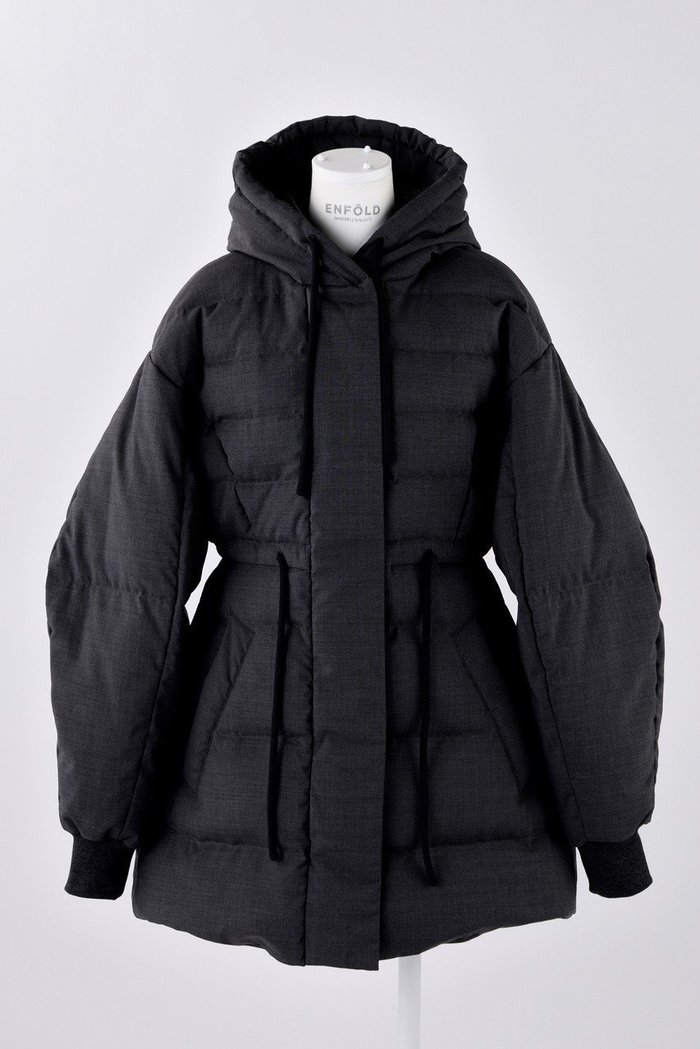 【エンフォルド/ENFOLD】のT/Wトロ バルーンスリーブダウンコート インテリア・キッズ・メンズ・レディースファッション・服の通販 founy(ファニー) https://founy.com/ ファッション Fashion レディースファッション Fashion for Women アウター Coat / Outerwear Collection コート・ロングコート・ピーコート Long Coats, Peacoats & More ダウンジャケット・軽量ダウン Warm & Lightweight Down Jackets スーツ Suit, Formalwear ダウン Down, Puffer バランス Balance, Style Balance バルーン Balloon, Balloon Silhouette ロング Long, Long-Length 定番 Standard, Basic Item |ID: prp329100004211654 ipo3291000000035824846