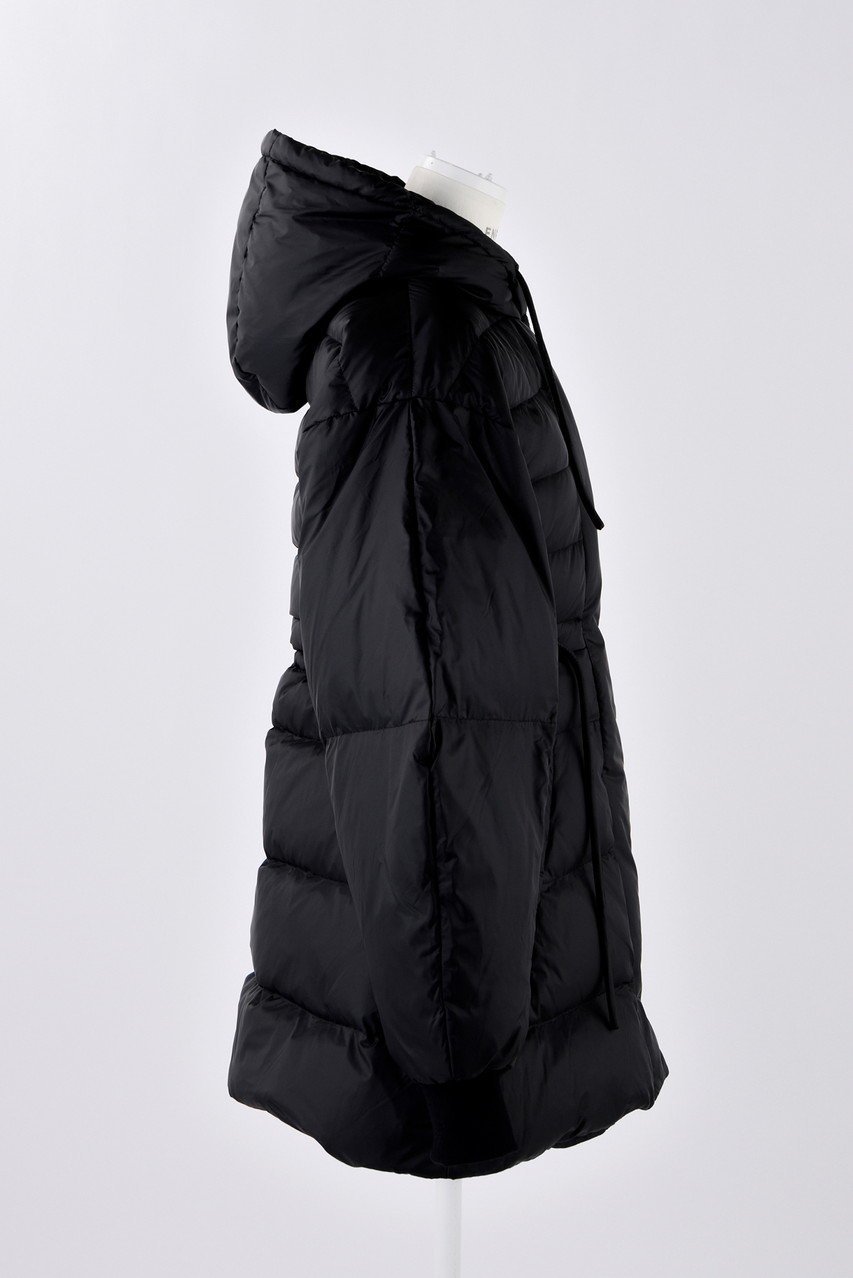 【エンフォルド/ENFOLD】のSOLOTEXサテン バルーンスリーブダウンコート 人気、トレンドファッション・服の通販 founy(ファニー) 　ファッション　Fashion　レディースファッション　Fashion for Women　アウター　Coat / Outerwear Collection　コート・ロングコート・ピーコート　Long Coats, Peacoats & More　ダウンジャケット・軽量ダウン　Warm & Lightweight Down Jackets　サテン　Satin, Glossy Fabric　ダウン　Down, Puffer　バランス　Balance, Style Balance　バルーン　Balloon, Balloon Silhouette　ロング　Long, Long-Length　エレガント 上品　Elegant　other-4|ID: prp329100004211655 ipo3291000000032939322