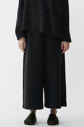 【プレインピープル/PLAIN PEOPLE】 ウールダブルジャージワイドクロップドパンツ人気、トレンドファッション・服の通販 founy(ファニー) ファッション Fashion レディースファッション Fashion for Women パンツ Pants & Trousers ウォーム Warm Fabric |ID:prp329100004217406