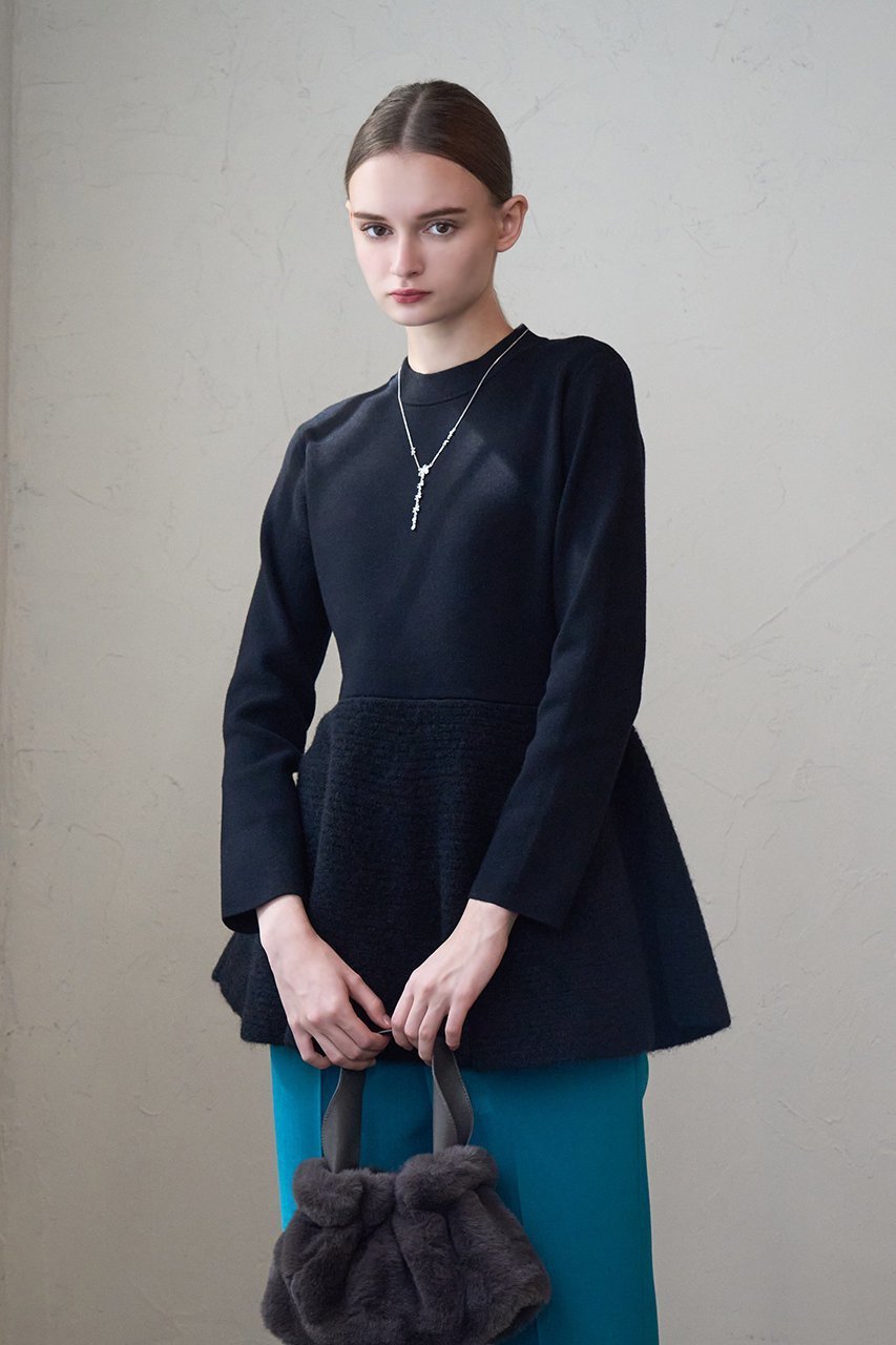 【アナイ/ANAYI】のファー加工ペプラムプルオーバー 人気、トレンドファッション・服の通販 founy(ファニー) 　ファッション　Fashion　レディースファッション　Fashion for Women　トップス・カットソー　Cut & Sew Tops　ニット　Knit Tops & Sweaters　カジュアルプルオーバー・ニットトップス　Pullovers & Knit Tops / Casual Pullovers　おすすめ　Recommended / Our Picks　コレクション　Collection, Seasonal Line　テクスチャー　Texture, Textured Fabric　バランス　Balance, Style Balance　バレエ　Ballet, Ballet Style　フレア　Flare, Flared　ペプラム　Peplum, Flared Hem　ワイド　Wide, Wide Fit　冬　Winter / This Winter　other-6|ID: prp329100004222330 ipo3291000000032964852