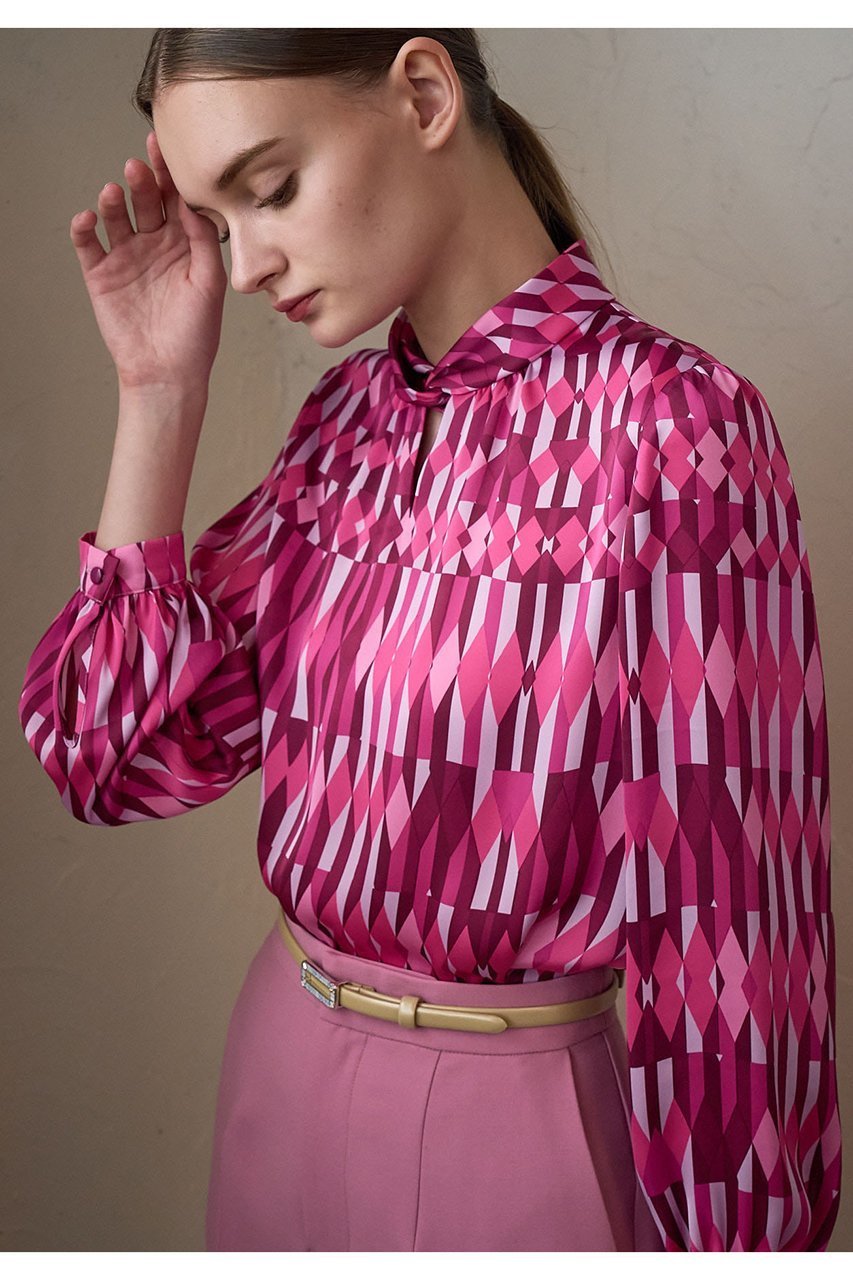 【アナイ/ANAYI】のアイシクルプリントカシュクールネックブラウス 人気、トレンドファッション・服の通販 founy(ファニー) 　ファッション　Fashion　レディースファッション　Fashion for Women　トップス・カットソー　Cut & Sew Tops　シャツ・ブラウス・オフィスカジュアル　Elegant Blouses & Button-Ups　カシュクール　Wrap Design　クール　Cool, Chic　コレクション　Collection, Seasonal Line　サテン　Satin, Glossy Fabric　スリット　Slit, Slit Detail　スリーブ　Sleeve, Long Sleeve / Short Sleeve　セットアップ　Set-Up, Coordinated Outfit　テクスチャー　Texture, Textured Fabric　バレエ　Ballet, Ballet Style　フロント　Front, Front Design　プリント　Print, Printed Pattern　モチーフ　Motif, Design Theme　ロング　Long, Long-Length　冬　Winter / This Winter　おすすめ　Recommended / Our Picks　other-5|ID: prp329100004222337 ipo3291000000032886693