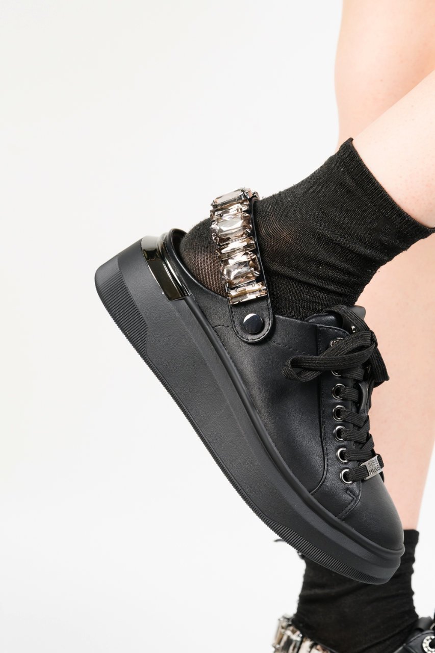 【スティーブマデン/STEVE MADDEN】のGALEXI ビジューバックストラップスニーカー 人気、トレンドファッション・服の通販 founy(ファニー) 　ファッション　Fashion　レディースファッション　WOMEN　バッグ　Bag　エレガント 上品　Elegant　シンプル　Simple　スタイリッシュ　Stylish　スニーカー　Sneakers　スポーティ　Sporty　ビジュー　Bijou　リュクス　Luxe　other-7|ID: prp329100004225268 ipo3291000000031384173