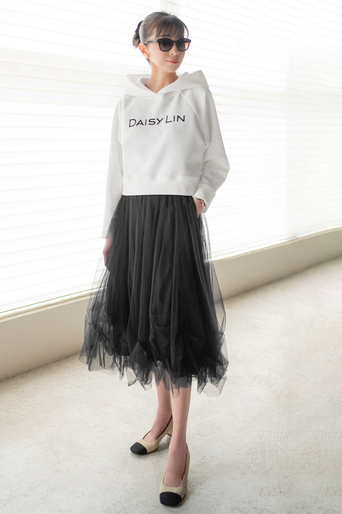 【デイジーリン/DAISY LIN】のDL Stylish Parka 人気、トレンドファッション・服の通販 founy(ファニー) 　ファッション　Fashion　レディースファッション　Fashion for Women　トップス・カットソー　Cut & Sew Tops　シャツ・ブラウス・オフィスカジュアル　Elegant Blouses & Button-Ups　レディースパーカー・カジュアルフーディー　Casual Hoodies & Sweatshirts　ロングTシャツ・Tシャツ　Longline T-Shirts & Tees　スウェット・クルーネックトップス　Sweatshirts & Crewnecks / Relaxed Fit Sweat Tops　カットソー・ベーシックTシャツ　Cut-and-Sewn Tops / Stretch Tees & Basics　エレガント 上品　Elegant　ジャケット　Jacket, Outerwear　なめらか　Smooth, Silky Texture　ハイネック　High Neck, Mock Neck　バランス　Balance, Style Balance　A/W・秋冬　Autumn/Winter　other-5|ID: prp329100004231833 ipo3291000000032893378