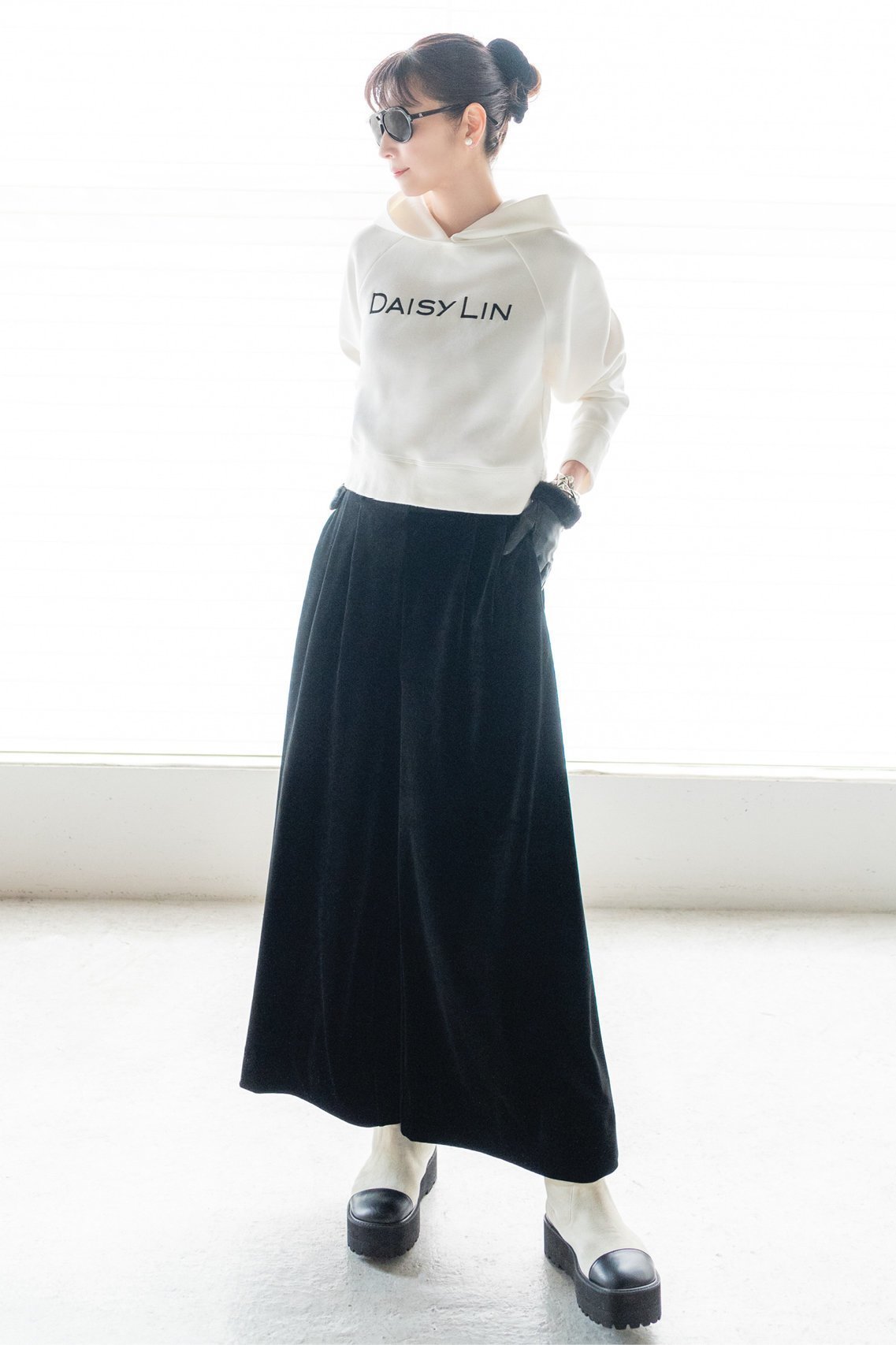 【デイジーリン/DAISY LIN】のDL Stylish Parka 人気、トレンドファッション・服の通販 founy(ファニー) 　ファッション　Fashion　レディースファッション　Fashion for Women　トップス・カットソー　Cut & Sew Tops　シャツ・ブラウス・オフィスカジュアル　Elegant Blouses & Button-Ups　レディースパーカー・カジュアルフーディー　Casual Hoodies & Sweatshirts　ロングTシャツ・Tシャツ　Longline T-Shirts & Tees　スウェット・クルーネックトップス　Sweatshirts & Crewnecks / Relaxed Fit Sweat Tops　カットソー・ベーシックTシャツ　Cut-and-Sewn Tops / Stretch Tees & Basics　エレガント 上品　Elegant　ジャケット　Jacket, Outerwear　なめらか　Smooth, Silky Texture　ハイネック　High Neck, Mock Neck　バランス　Balance, Style Balance　A/W・秋冬　Autumn/Winter　other-6|ID: prp329100004231833 ipo3291000000032893382