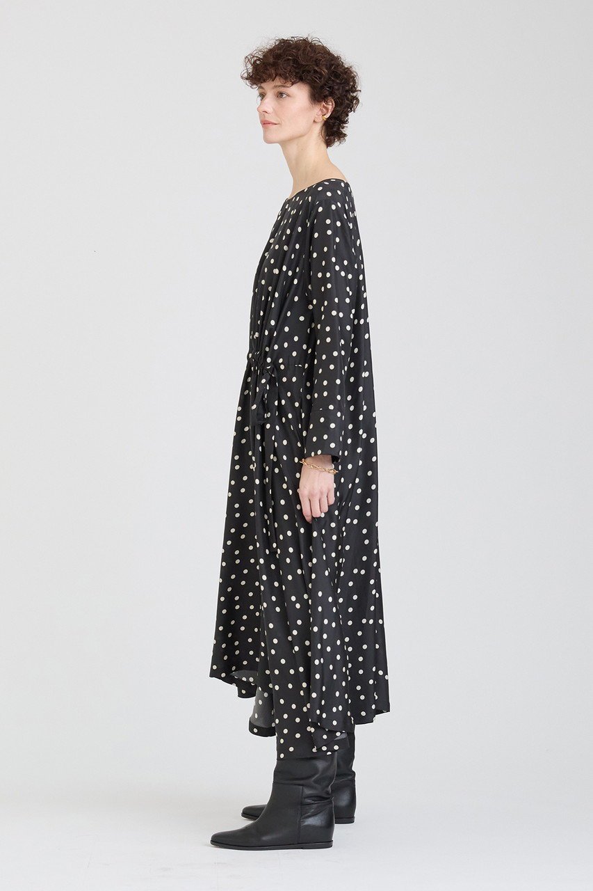 【ハウス オブ ロータス/HOUSE OF LOTUS】のシルクドットプリントワンピース 人気、トレンドファッション・服の通販 founy(ファニー) 　ファッション　Fashion　レディースファッション　Fashion for Women　ワンピース　Dresses　チュニック　Tunic Tops & Dresses　おすすめ　Recommended / Our Picks　なめらか　Smooth, Silky Texture　シルク　Silk, 100% Silk　チュニック　Tunic, Long Top　ドレープ　Drape, Draping Fabric　フロント　Front, Front Design　プリント　Print, Printed Pattern　リボン　Ribbon, Bow　ロング　Long, Long-Length　エレガント 上品　Elegant　other-8|ID: prp329100004239578 ipo3291000000032889538