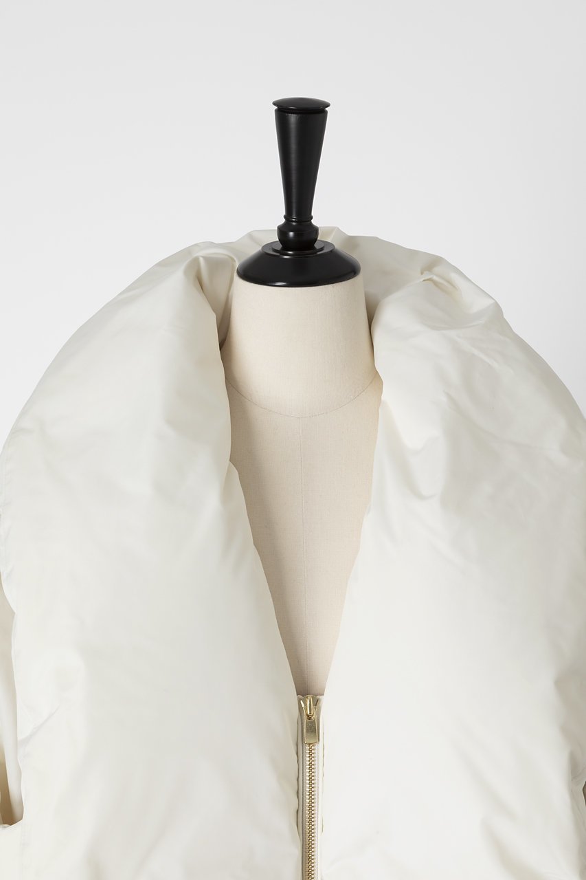 【オーヴィル/EAUVIRE】のロングダウンジレ 人気、トレンドファッション・服の通販 founy(ファニー) 　ファッション　Fashion　レディースファッション　Fashion for Women　アウター　Coat / Outerwear Collection　コート・ロングコート・ピーコート　Long Coats, Peacoats & More　スタイリッシュ　Stylish, Fashionable　スリット　Slit, Slit Detail　タフタ　Taffeta, Structured Fabric　ダウン　Down, Puffer　other-4|ID: prp329100004239588 ipo3291000000035924514