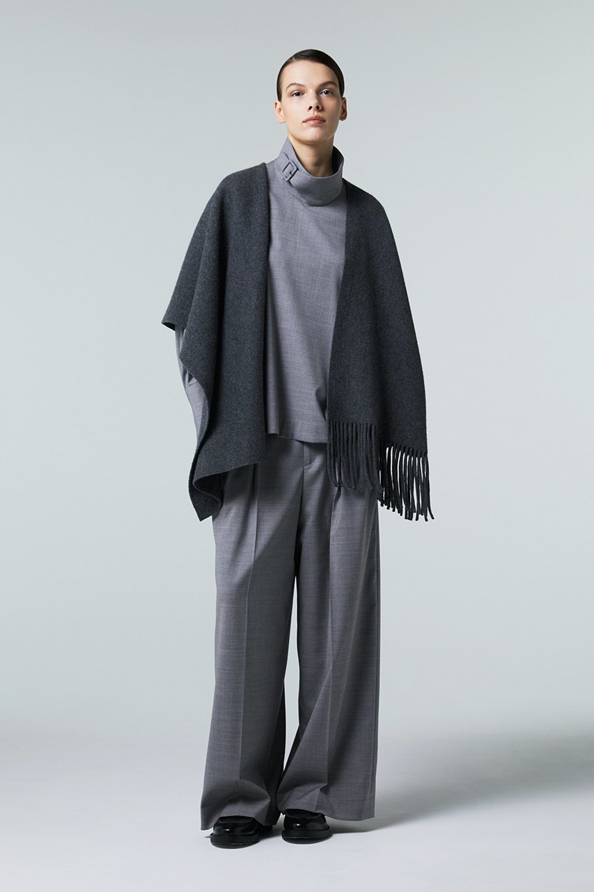 【オーヴィル/EAUVIRE】のアシンメトリーケープ 人気、トレンドファッション・服の通販 founy(ファニー) 　ファッション　Fashion　レディースファッション　Fashion for Women　ストール　Soft & Warm Scarves　マフラー・スヌード / 冬小物の定番　Scarves & Mufflers　アシンメトリー　Asymmetrical Style　シェイプ　Shape, Slim Fit　ストール　Stole, Wrap　ドレープ　Drape, Draping Fabric　パターン　Pattern, Design Print　フリンジ　Fringe, Tassel　マフラー　Scarf, Muffler　モダン　Modern, Contemporary　other-8|ID: prp329100004239591 ipo3291000000032814917