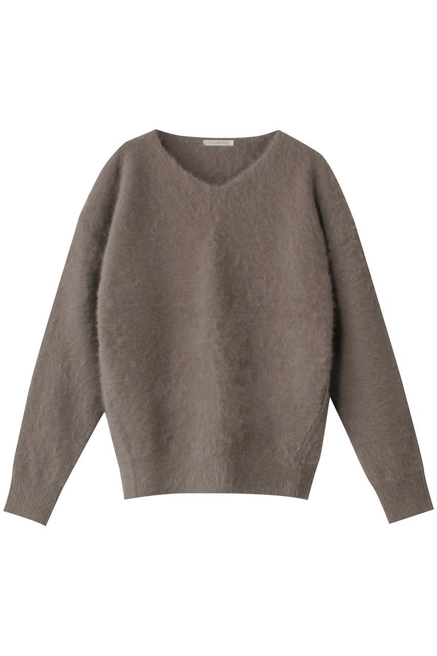 【デザイン ワークス/DESIGN WORKS】のファー加工Vネックプルオーバー インテリア・キッズ・メンズ・レディースファッション・服の通販 founy(ファニー) 　ファッション　Fashion　レディースファッション　Fashion for Women　トップス・カットソー　Cut & Sew Tops　ニット　Knit Tops & Sweaters　カジュアルプルオーバー・ニットトップス　Pullovers & Knit Tops / Casual Pullovers　Vネックトップス　V-Neck Tops / V-Cut Neckline Shirts　フォックス　Fox, Fox Fur　ベーシック　Basic, Essential　ワイド　Wide, Wide Fit　チャコールグレー|ID: prp329100004240667 ipo3291000000032966520