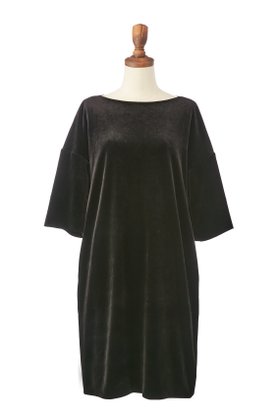 【デイジーリン/DAISY LIN】 Velour Dress “Sophisticated Lady”人気、トレンドファッション・服の通販 founy(ファニー) ファッション Fashion レディースファッション WOMEN ワンピース Dress ドレス Party Dresses チュニック Tunic アクセサリー Accessories ウォッシャブル Washable エレガント 上品 Elegant ストレッチ Stretch スリーブ Sleeve チュニック Tunic ドレス Dress ポケット Pocket リラックス Relax 再入荷 Restock/Back In Stock/Re Arrival おすすめ Recommend NEW・新作・新着・新入荷 New Arrivals |ID:prp329100004246835