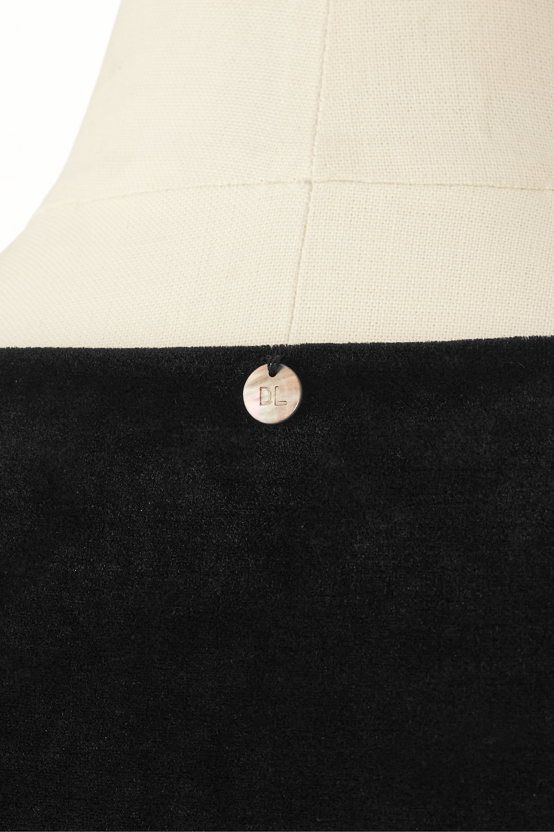 【デイジーリン/DAISY LIN】のVelour Dress “Sophisticated Lady” 人気、トレンドファッション・服の通販 founy(ファニー) 　ファッション　Fashion　レディースファッション　Fashion for Women　ワンピース　Dresses　フォーマル・パーティードレス・結婚式用ドレス　Elegant & Casual Dresses　チュニック　Tunic Tops & Dresses　アクセサリー　Fashion Accessories　ウォッシャブル　Machine Washable　エレガント 上品　Elegant　ストレッチ　Stretch, Stretchy Fabric　スリーブ　Sleeve, Long Sleeve / Short Sleeve　チュニック　Tunic, Long Top　ドレス　Dress, One-Piece　ポケット　Pocket, Pocket Detail　リラックス　Relax, Relaxed Fit　再入荷　Restock / Back in Stock　おすすめ　Recommended / Our Picks　other-5|ID: prp329100004246835 ipo3291000000032885555