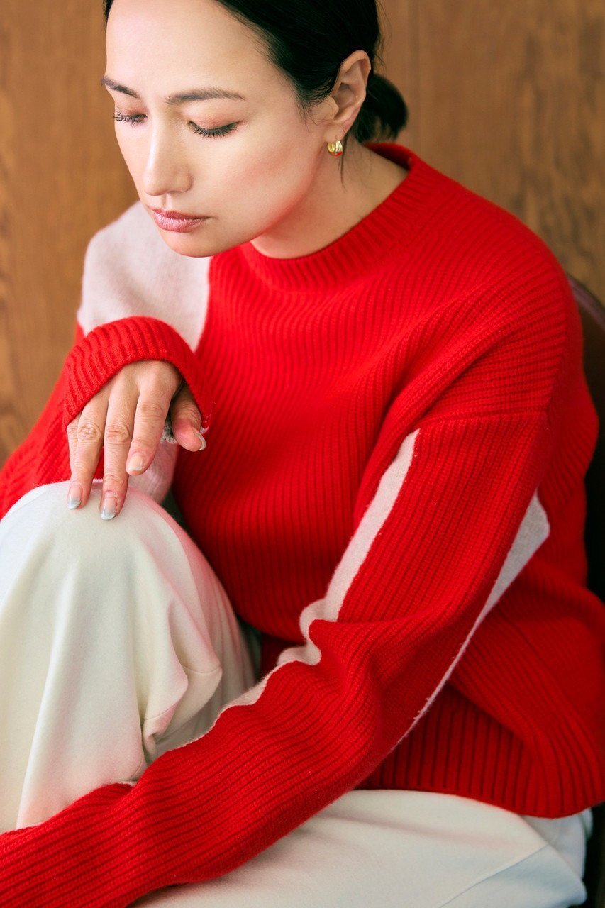 【ベイジ,/BEIGE,】のLAURIERS(ローリエ)/ウールカシミヤバイカラーニット 人気、トレンドファッション・服の通販 founy(ファニー) 　ファッション　Fashion　レディースファッション　Fashion for Women　トップス・カットソー　Cut & Sew Tops　ニット　Knit Tops & Sweaters　カジュアルプルオーバー・ニットトップス　Pullovers & Knit Tops / Casual Pullovers　ショート　Short, Short Length　バランス　Balance, Style Balance　other-6|ID: prp329100004246883 ipo3291000000032965304