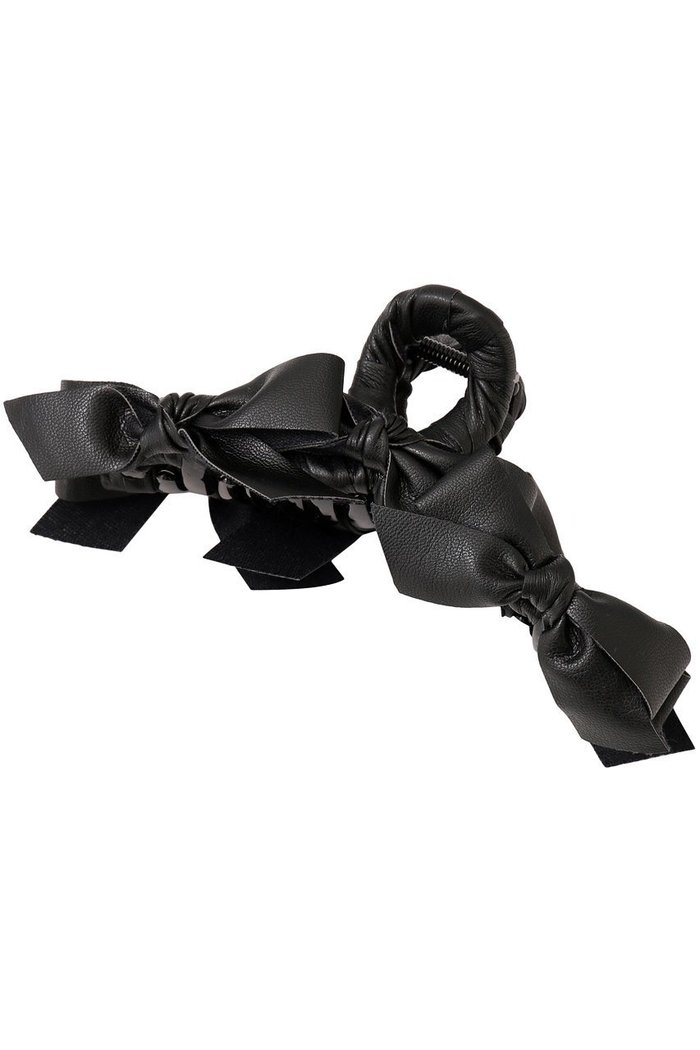 【トレス/TRESSE】のFAKE LEATHER RUBAN ヘアクリップ インテリア・キッズ・メンズ・レディースファッション・服の通販 founy(ファニー) https://founy.com/ ファッション Fashion レディースファッション Fashion for Women シュシュ&ヘアアクセ/ヘアアレンジ Scrunchies & Hair Accessories アクセサリー Fashion Accessories シンプル Simple, Minimal バレッタ Barrette, Hair Clip リボン Ribbon, Bow ロング Long, Long-Length エレガント 上品 Elegant 巾着 Drawstring Bag, Kinchaku 旅行 Travel |ID: prp329100004247918 ipo3291000000036036192