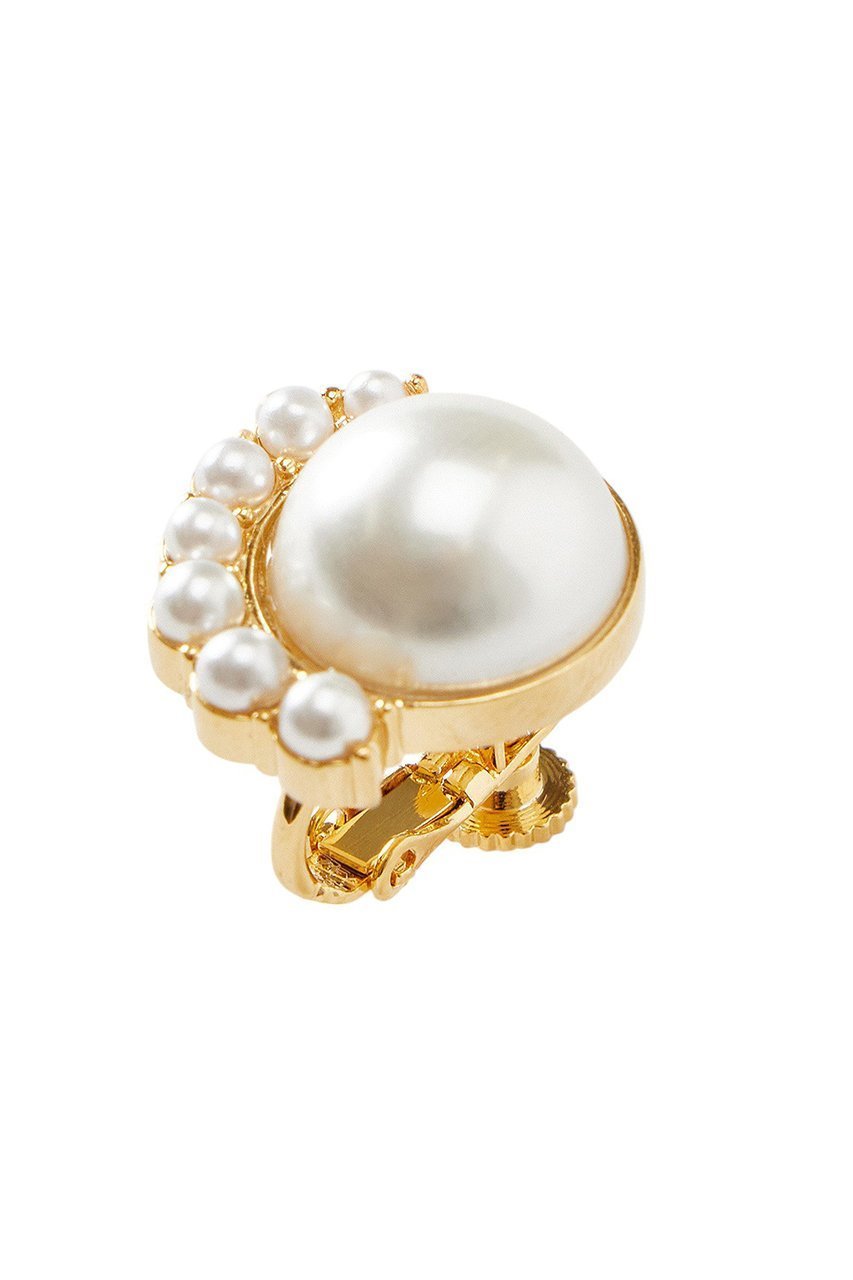 【アナイ/ANAYI】のスカラップパールイヤリング 人気、トレンドファッション・服の通販 founy(ファニー) ファッション Fashion レディースファッション Fashion for Women ジュエリー Jewelry ファッションリング Fashion Rings イヤリング・フープ・ドロップタイプ Hoop, Drop & Clip Earrings イヤリング Earrings コンパクト Compact, Small Size スカラップ Scallop, Scalloped Edge パール Pearl, Pearl Accent フォーマル Formal, Dressy エレガント 上品 Elegant other-2|ID: prp329100004247948 ipo3291000000036028288