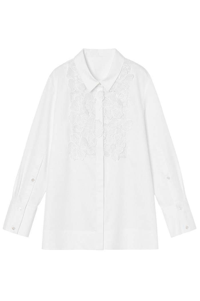 【アナイ/ANAYI】の【Eternal Line 2025】コンパクトコットン刺繍シャツ インテリア・キッズ・メンズ・レディースファッション・服の通販 founy(ファニー) https://founy.com/ ファッション Fashion レディースファッション Fashion for Women トップス・カットソー Cut & Sew Tops シャツ・ブラウス・オフィスカジュアル Elegant Blouses & Button-Ups オーガンジー Organza Fabric コンパクト Compact, Small Size シルク Silk, 100% Silk スリット Slit, Slit Detail スリーブ Sleeve, Long Sleeve / Short Sleeve フラワー Flower, Floral フロント Front, Front Design ラグジュアリー Luxury, Elegant レース Lace, Lace Fabric ロング Long, Long-Length ワーク Workwear, Utility Style おすすめ Recommended / Our Picks |ID: prp329100004247954 ipo3291000000035332404