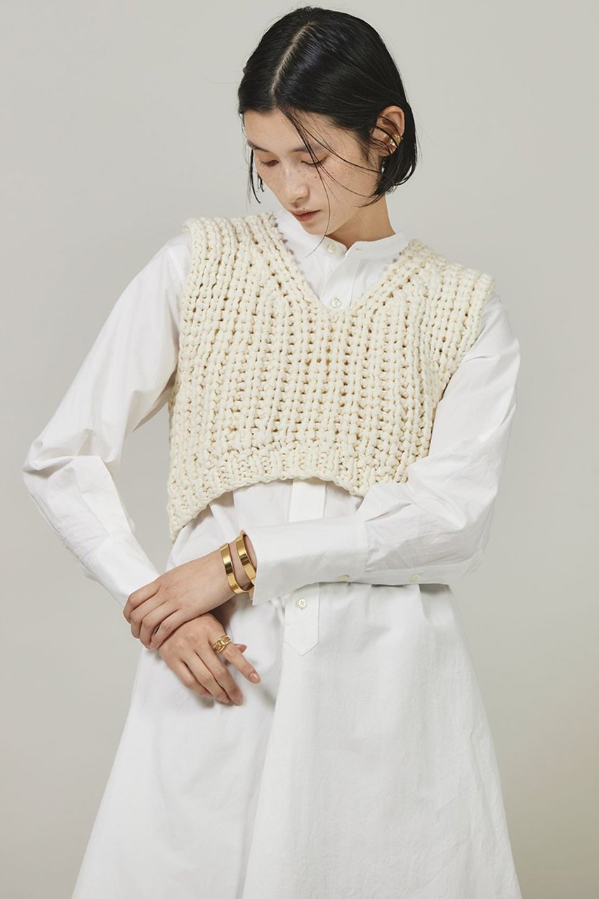 【カレンソロジー/Curensology】のローゲージハンドニットベスト 人気、トレンドファッション・服の通販 founy(ファニー) 　ファッション　Fashion　レディースファッション　Fashion for Women　トップス・カットソー　Cut & Sew Tops　ニット　Knit Tops & Sweaters　ベスト&ジレ / 重ね着スタイル　Vests & Gilets　カジュアルプルオーバー・ニットトップス　Pullovers & Knit Tops / Casual Pullovers　インナー　Innerwear　ハンド　Hand, Handmade　ベスト　Vest, Waistcoat　春　Spring　畦　Ribbed Knit　 other-1|ID: prp329100004252131 ipo3291000000032932883