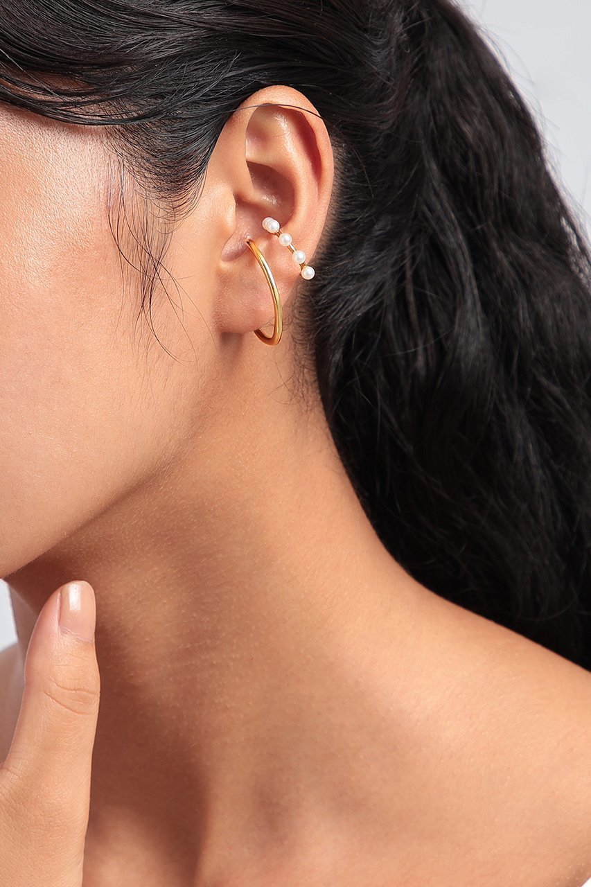 【プラス ヴァンドーム/Plus Vendome】のPEARL イヤーカフ(片耳用) 人気、トレンドファッション・服の通販 founy(ファニー) 　ファッション　Fashion　レディースファッション　Fashion for Women　ジュエリー　Jewelry　ファッションリング　Fashion Rings　イヤリング・フープ・ドロップタイプ　Hoop, Drop & Clip Earrings　イエロー　Yellow　イヤリング　Earrings　イヤーカフ　Ear Cuffs　コーティング　Coating, Coated Finish　パール　Pearl, Pearl Accent　片耳　One-Ear, Single Earring　other-6|ID: prp329100004254053 ipo3291000000031376642
