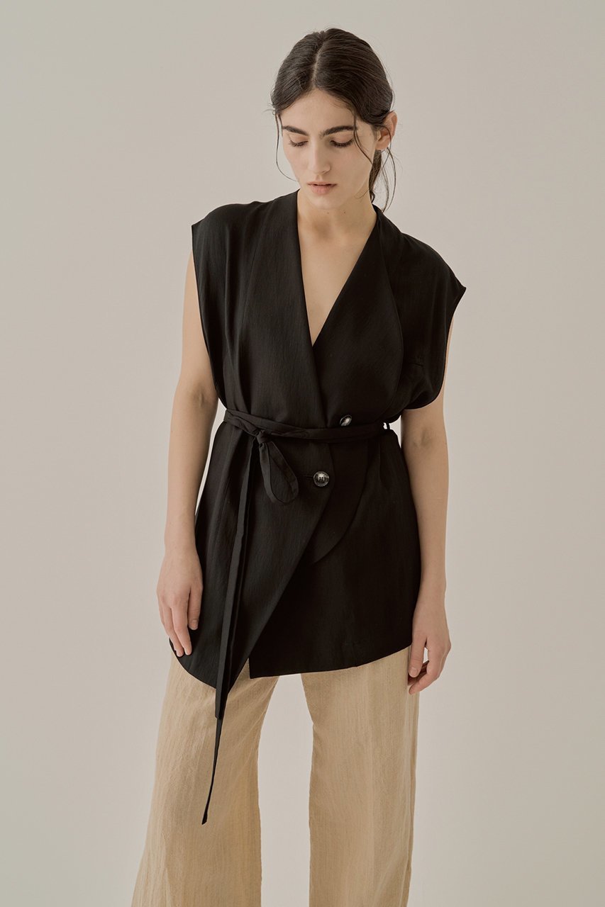 【アキラナカ/AKIRANAKA】のJustine ノースリーブシャツ 人気、トレンドファッション・服の通販 founy(ファニー) 　ファッション　Fashion　レディースファッション　Fashion for Women　トップス・カットソー　Cut & Sew Tops　キャミソール&ノースリーブ　Camisoles & Sleeveless Tops　シャツ・ブラウス・オフィスカジュアル　Elegant Blouses & Button-Ups　なめらか　Smooth, Silky Texture　ノースリーブ　Sleeveless, No-Sleeve　ランダム　Random, Irregular　エレガント 上品　Elegant　other-8|ID: prp329100004257431 ipo3291000000033654871
